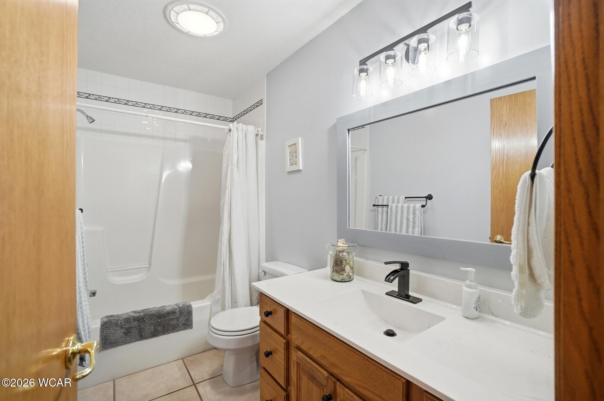 1515 Cessna Avenue, Lima, Ohio