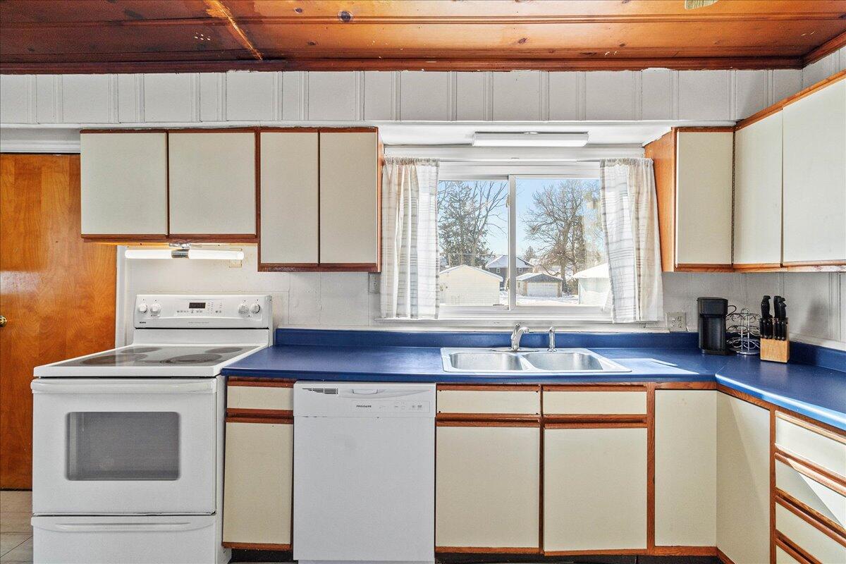 511 Washington Avenue, Urbana, Ohio 43078