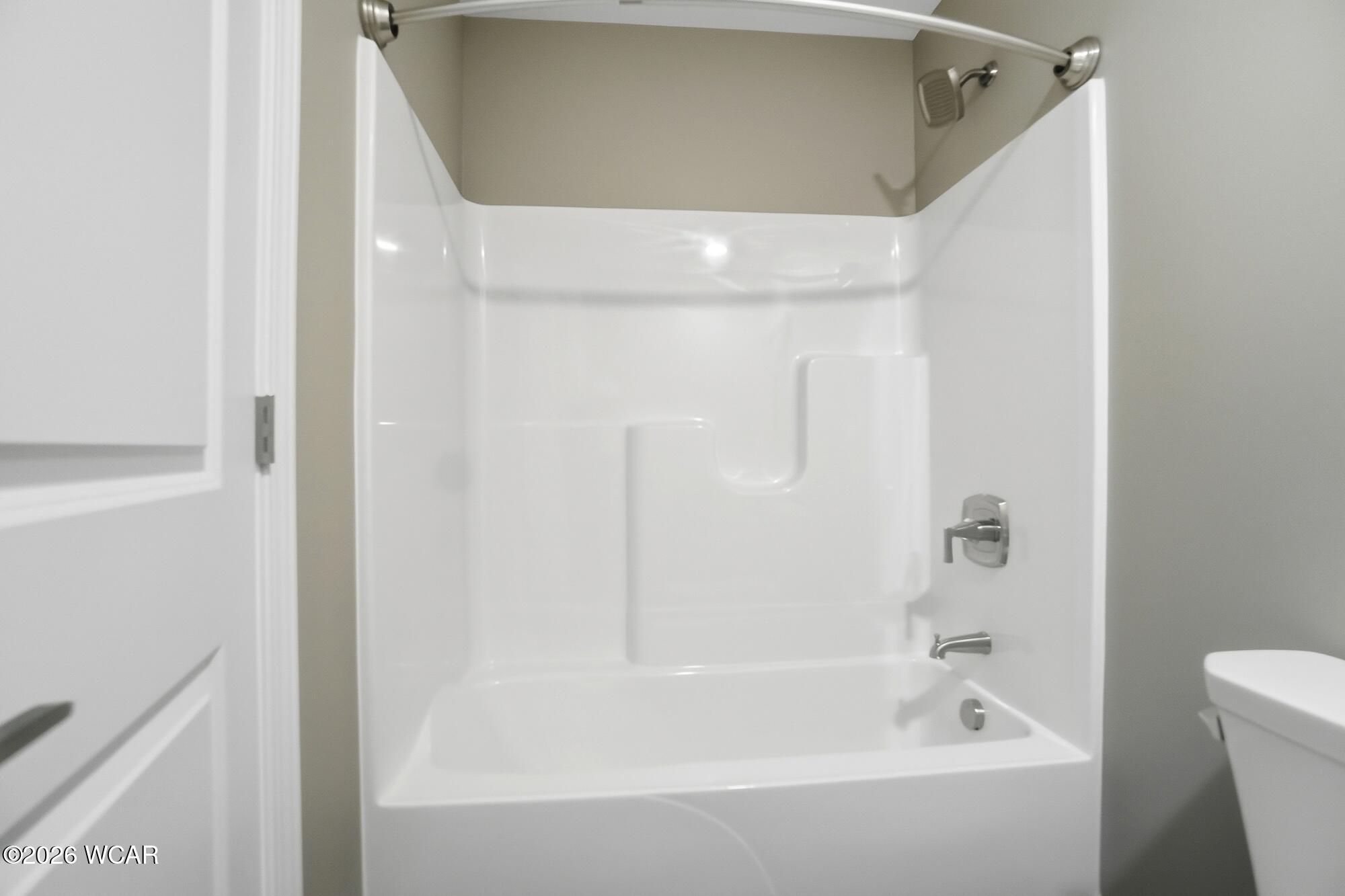 2878 Autumn Lake Drive, Lima, Ohio