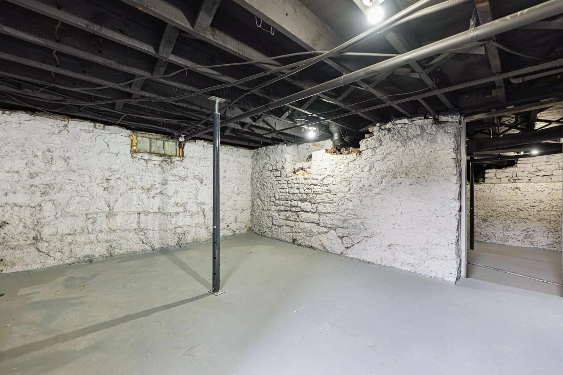 306 Western Avenue, Springfield, Ohio 45504