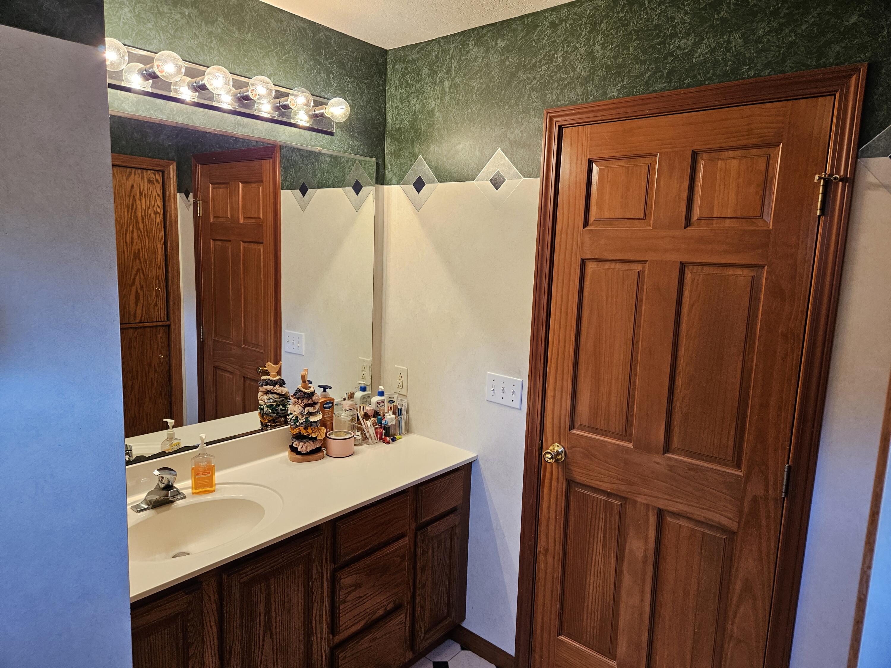 101 Sapphire Street, Anna, Ohio 45302