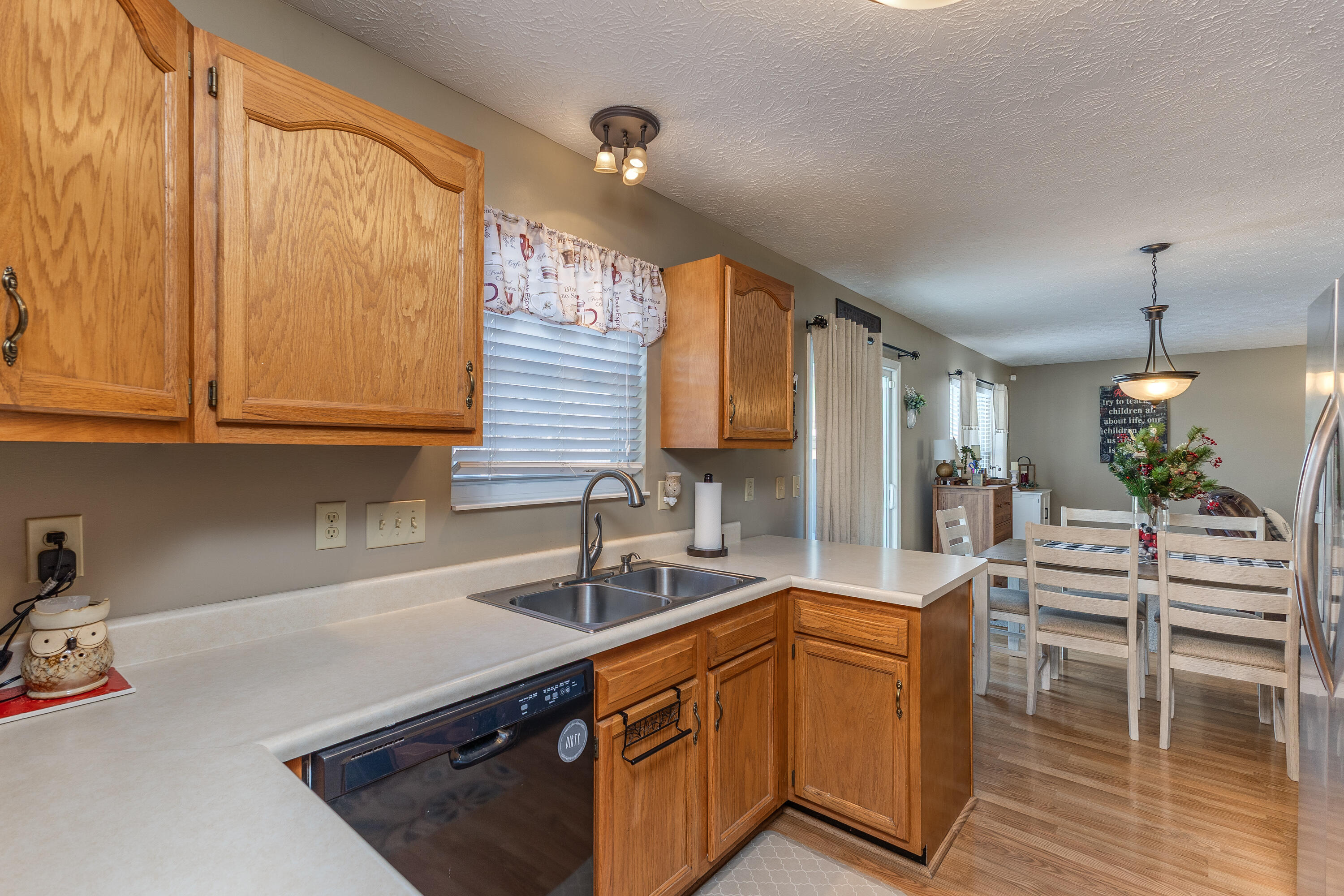 320 Sagebrush Drive, Englewood, Ohio 45322