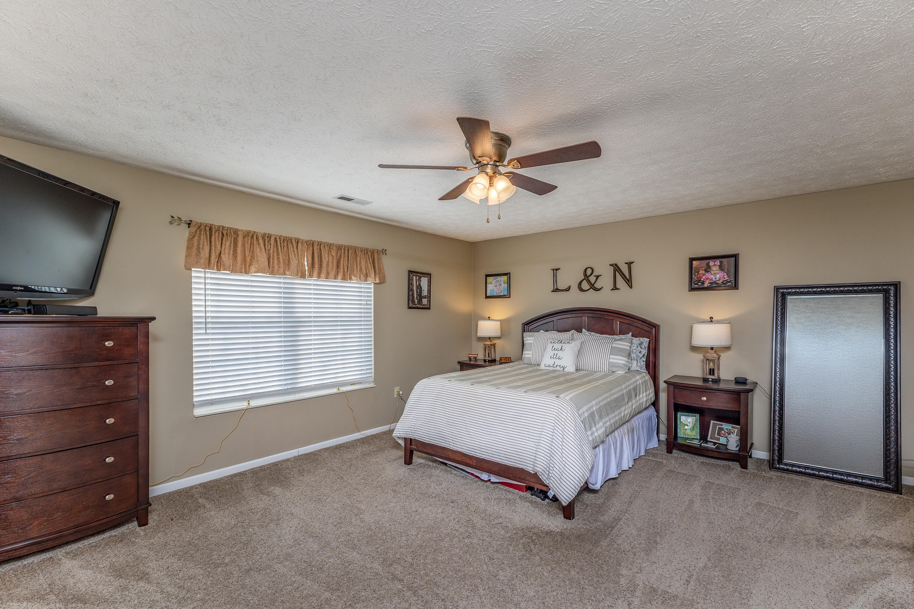 320 Sagebrush Drive, Englewood, Ohio 45322