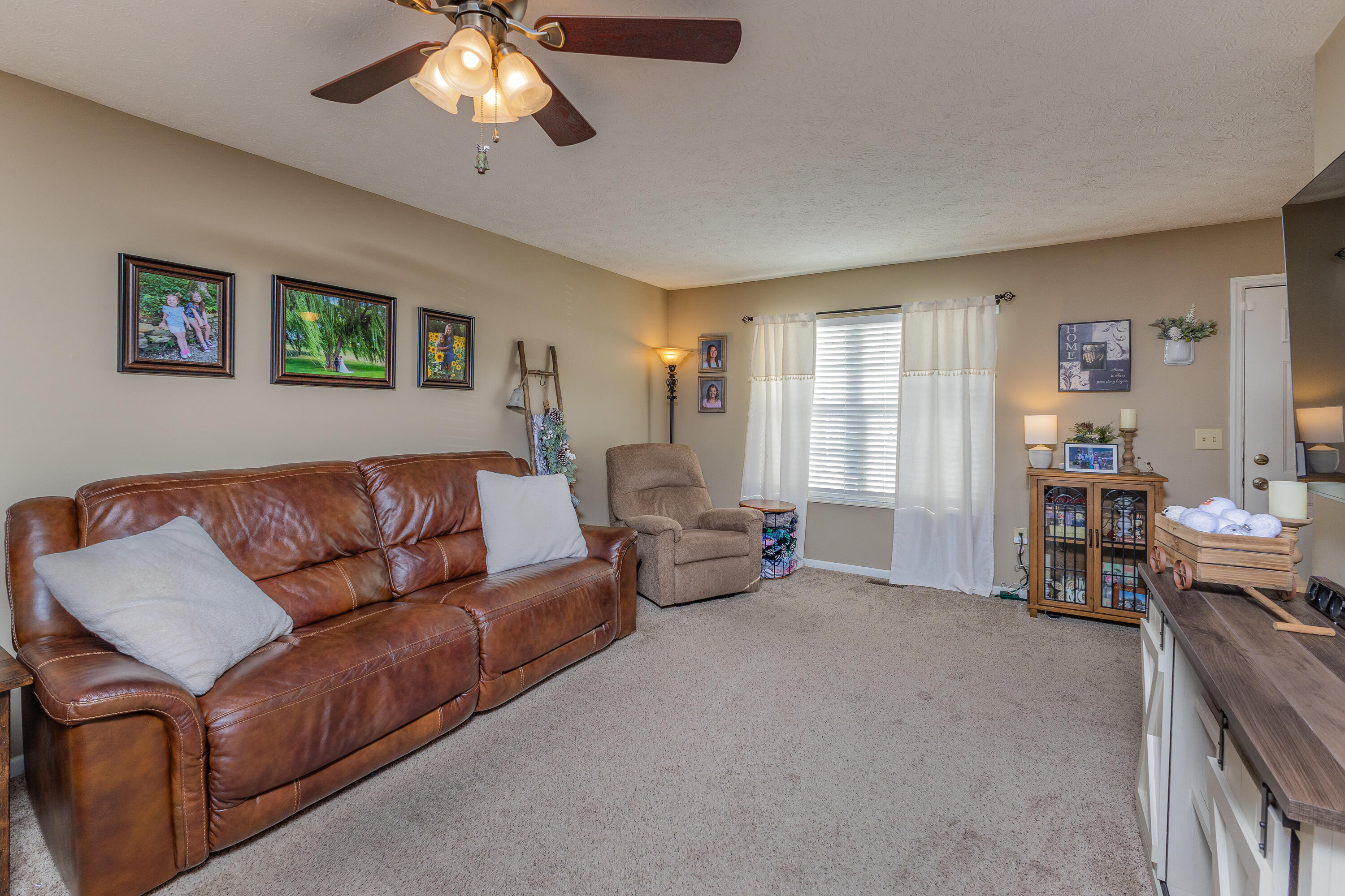 320 Sagebrush Drive, Englewood, Ohio 45322