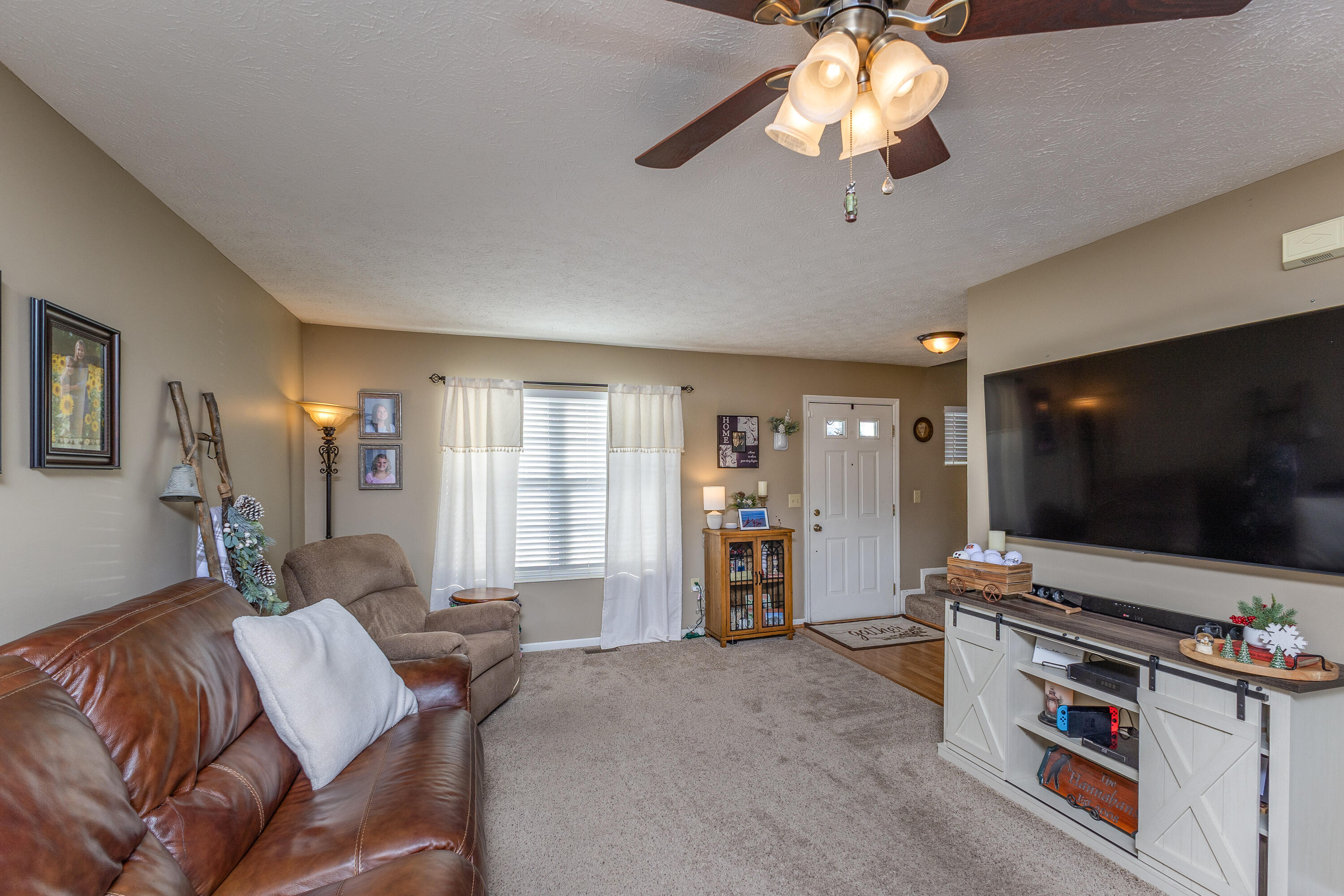 320 Sagebrush Drive, Englewood, Ohio 45322