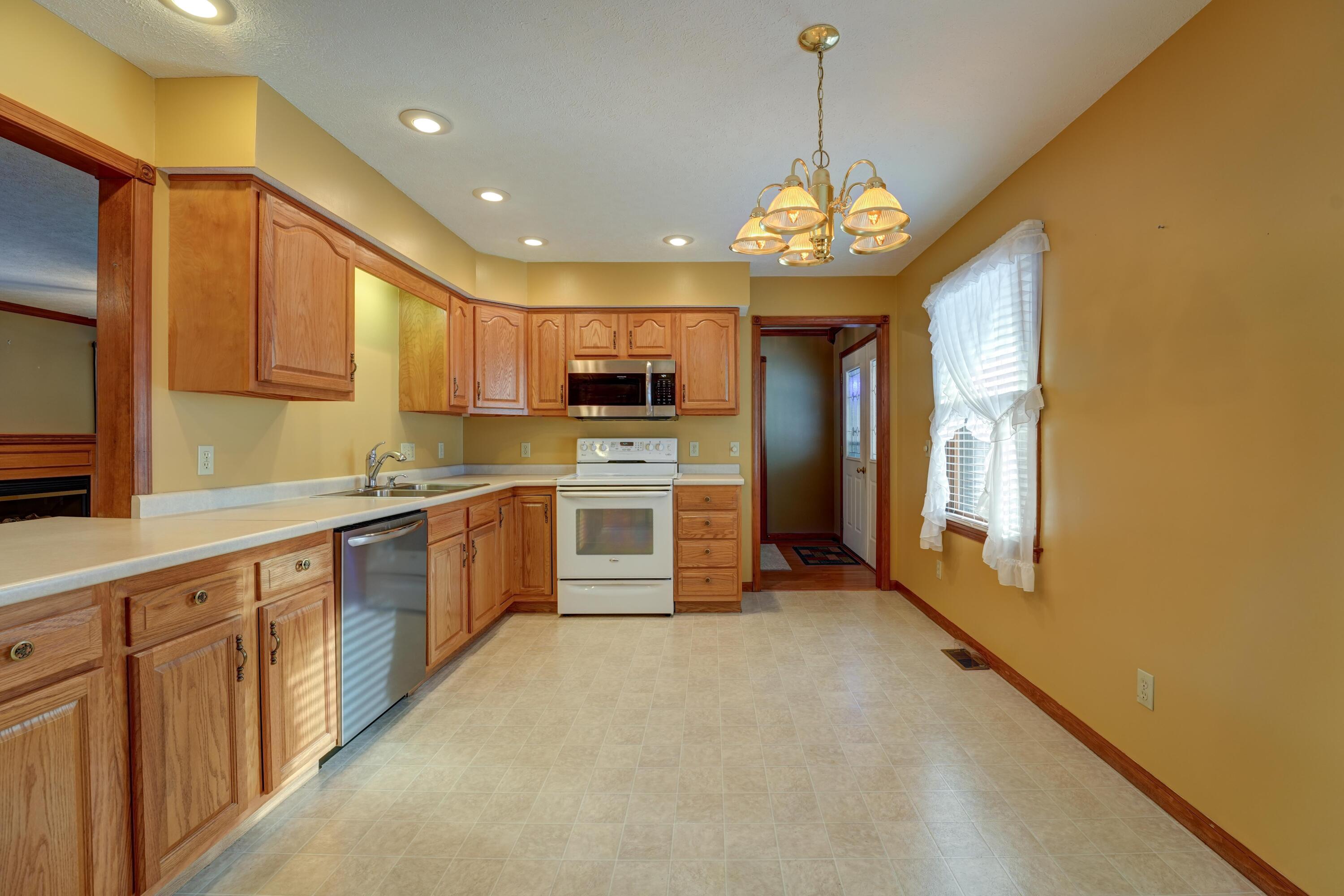 203 Westbury Drive, Greenville, Ohio 45331