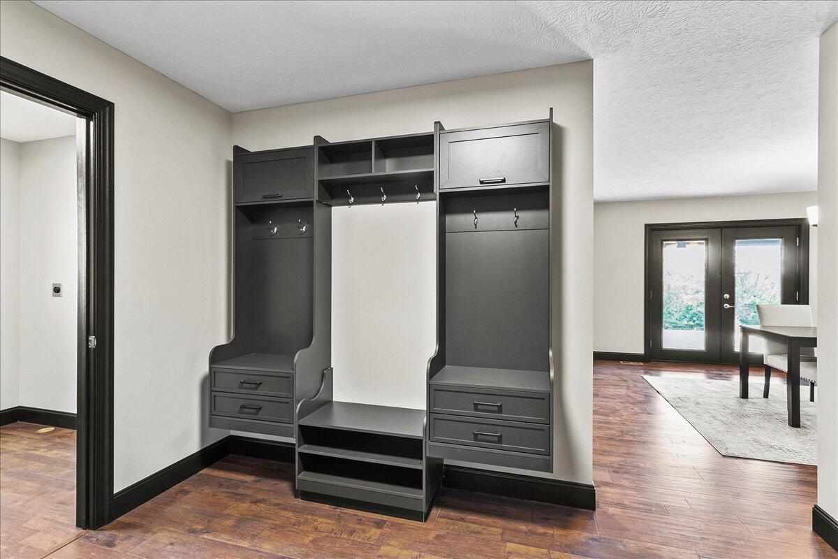 5061 Cox Road, North Lewisburg, Ohio 43060