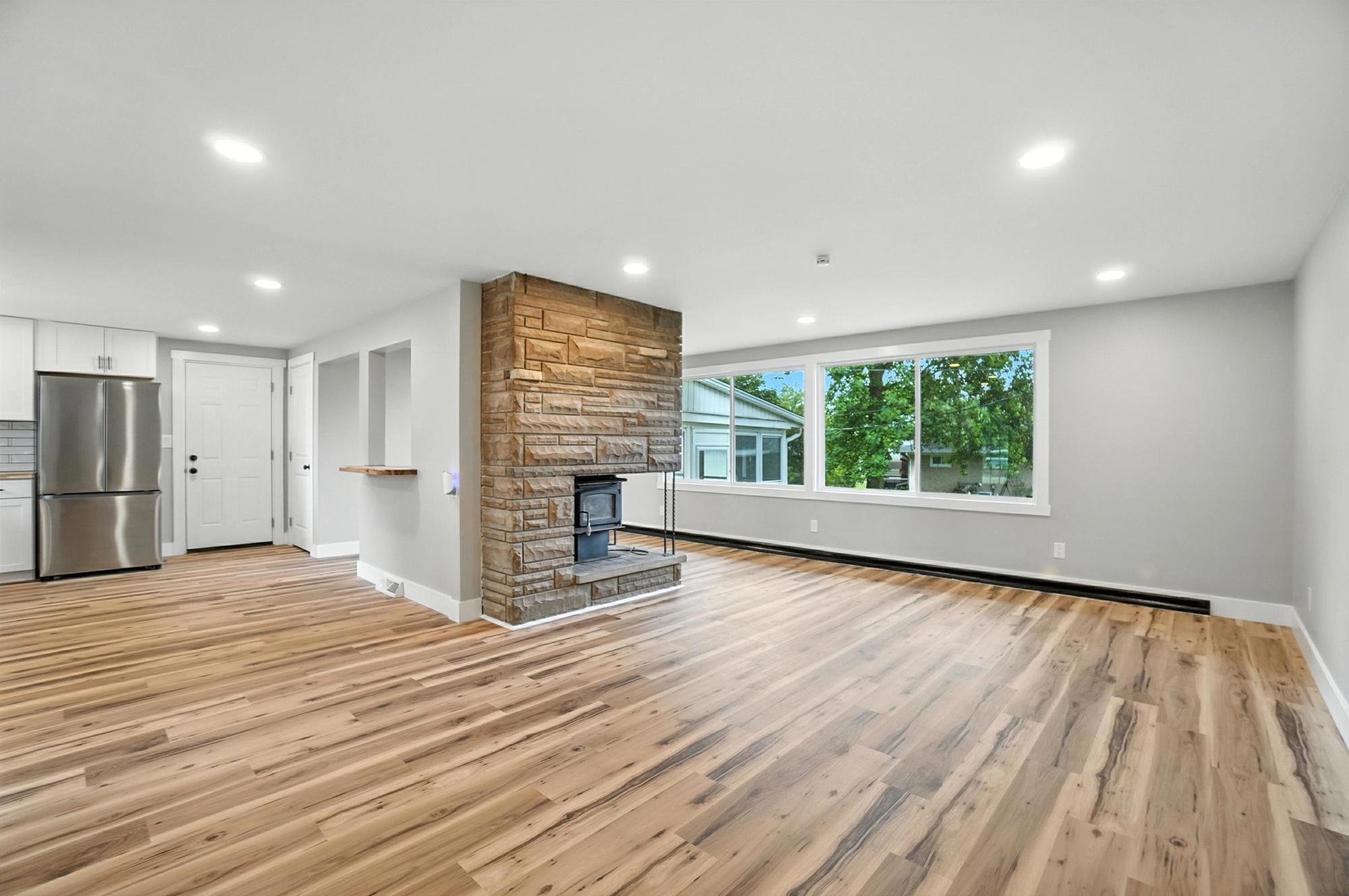 1709 Thomas Drive, Springfield, Ohio 45503