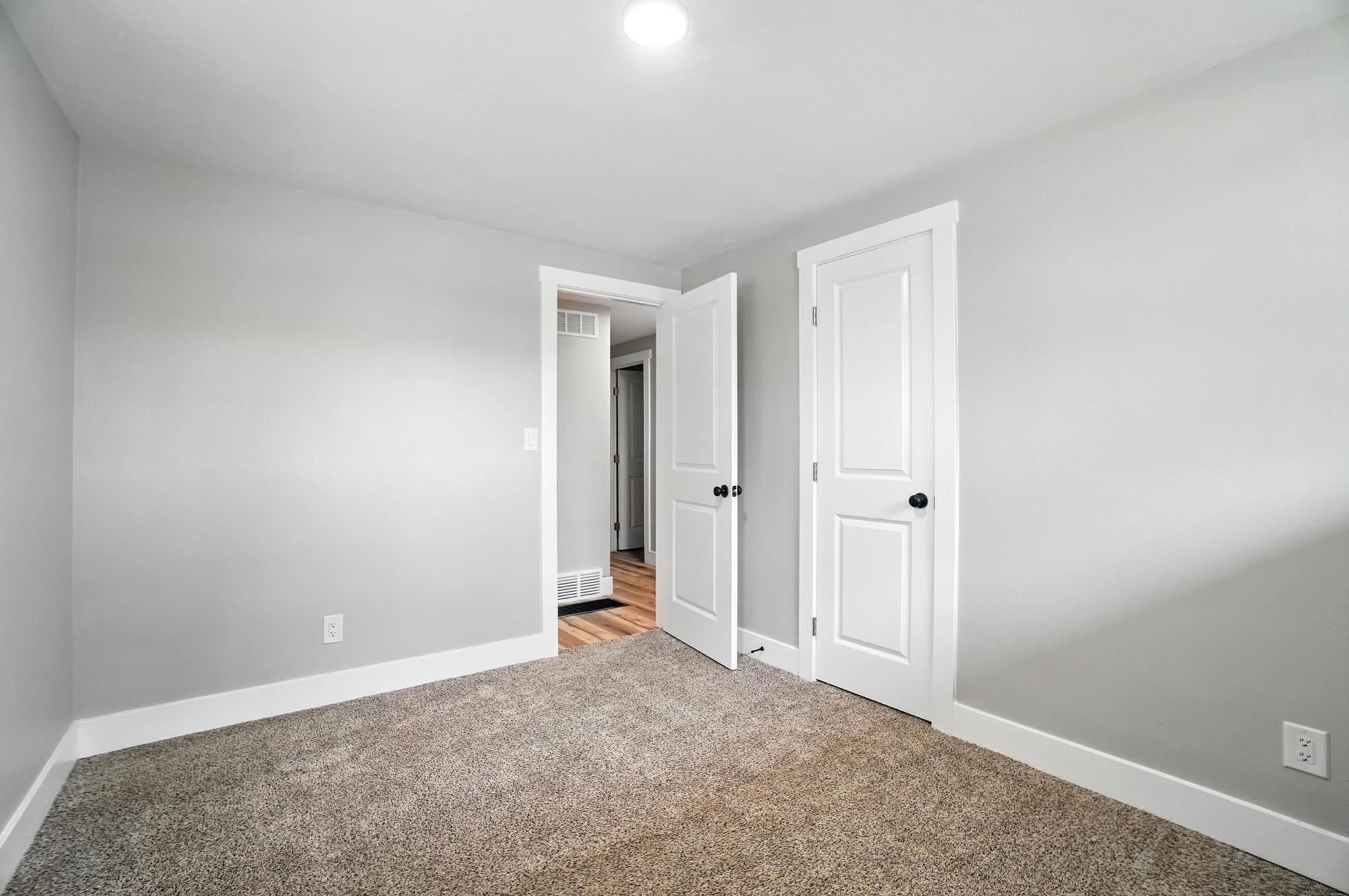 1709 Thomas Drive, Springfield, Ohio 45503