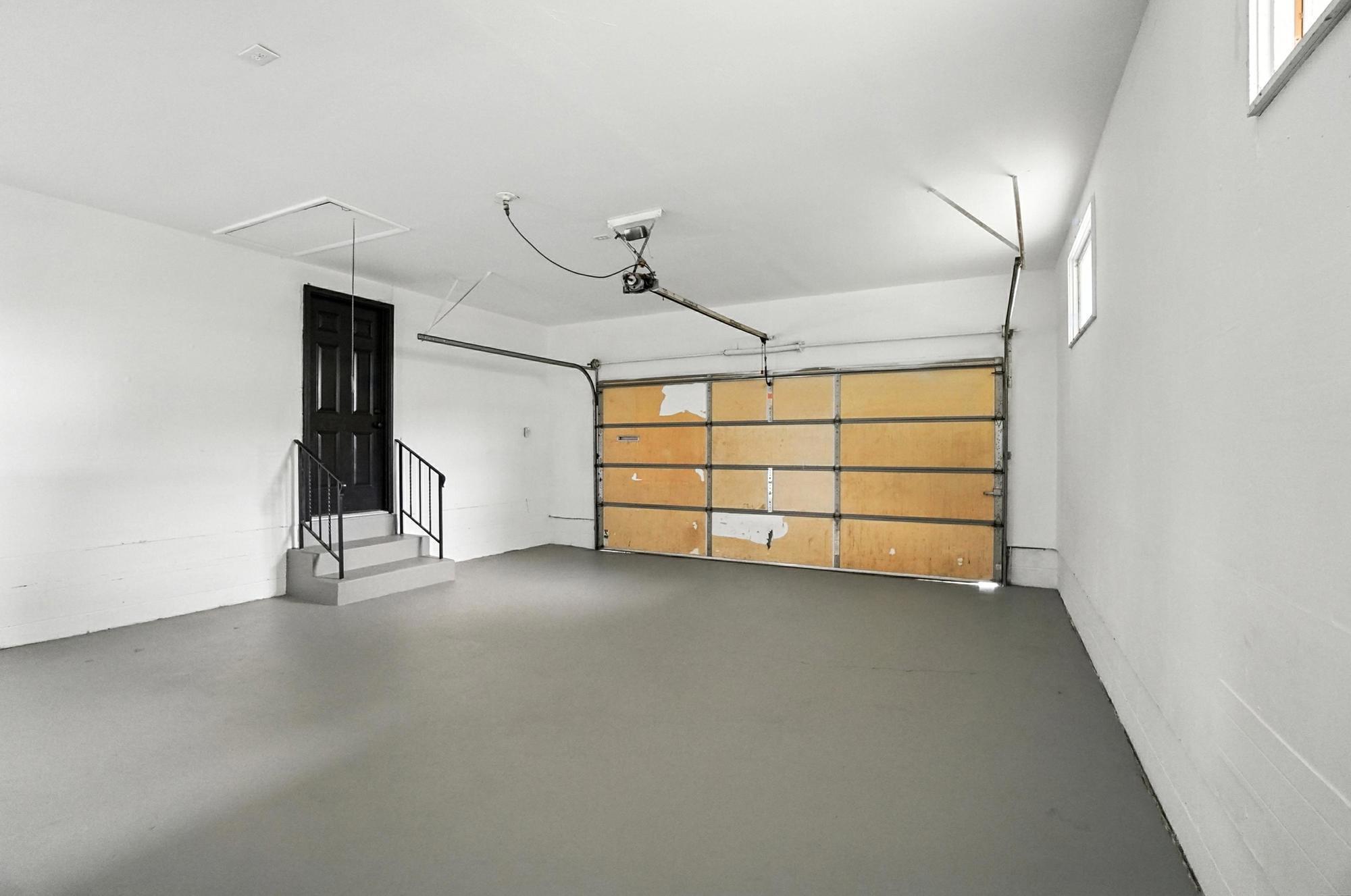 1709 Thomas Drive, Springfield, Ohio 45503