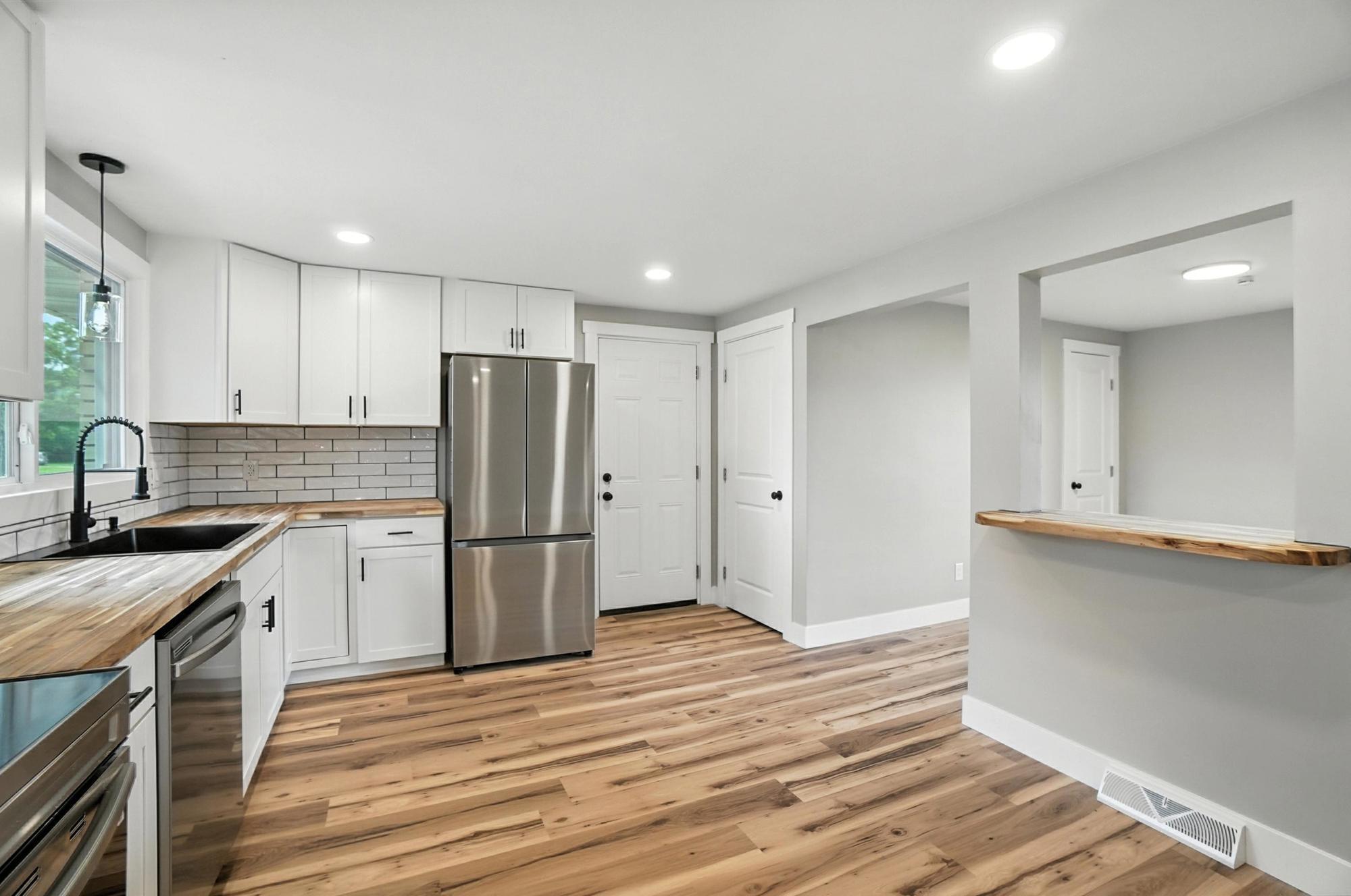 1709 Thomas Drive, Springfield, Ohio 45503