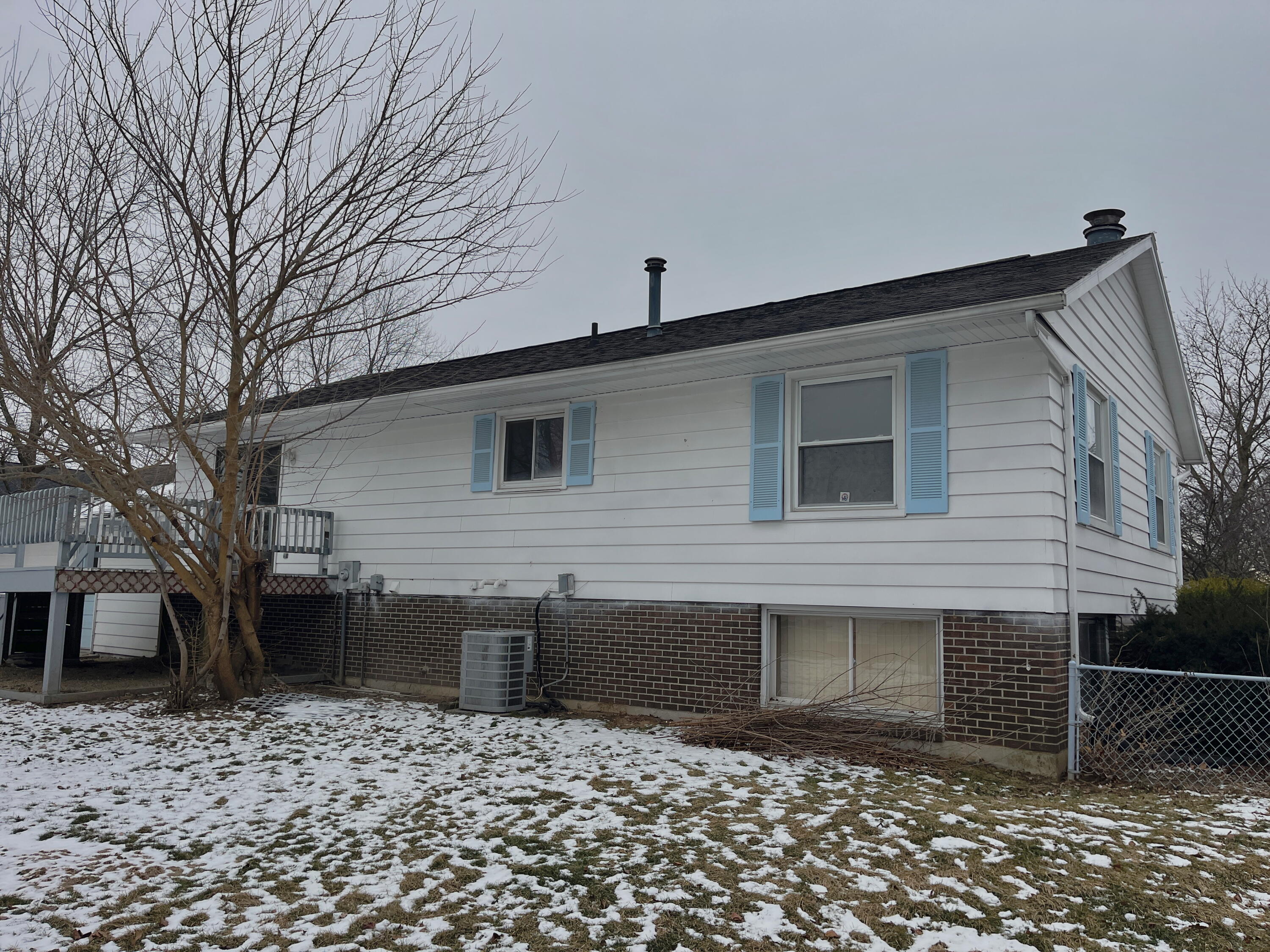 818 Aster Drive, Wapakoneta, Ohio 45895