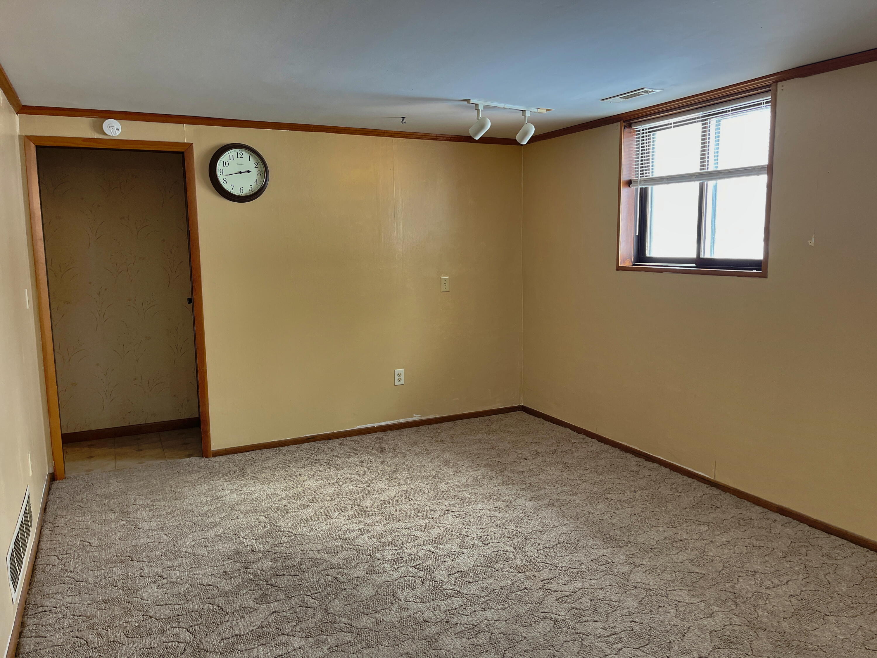 818 Aster Drive, Wapakoneta, Ohio 45895