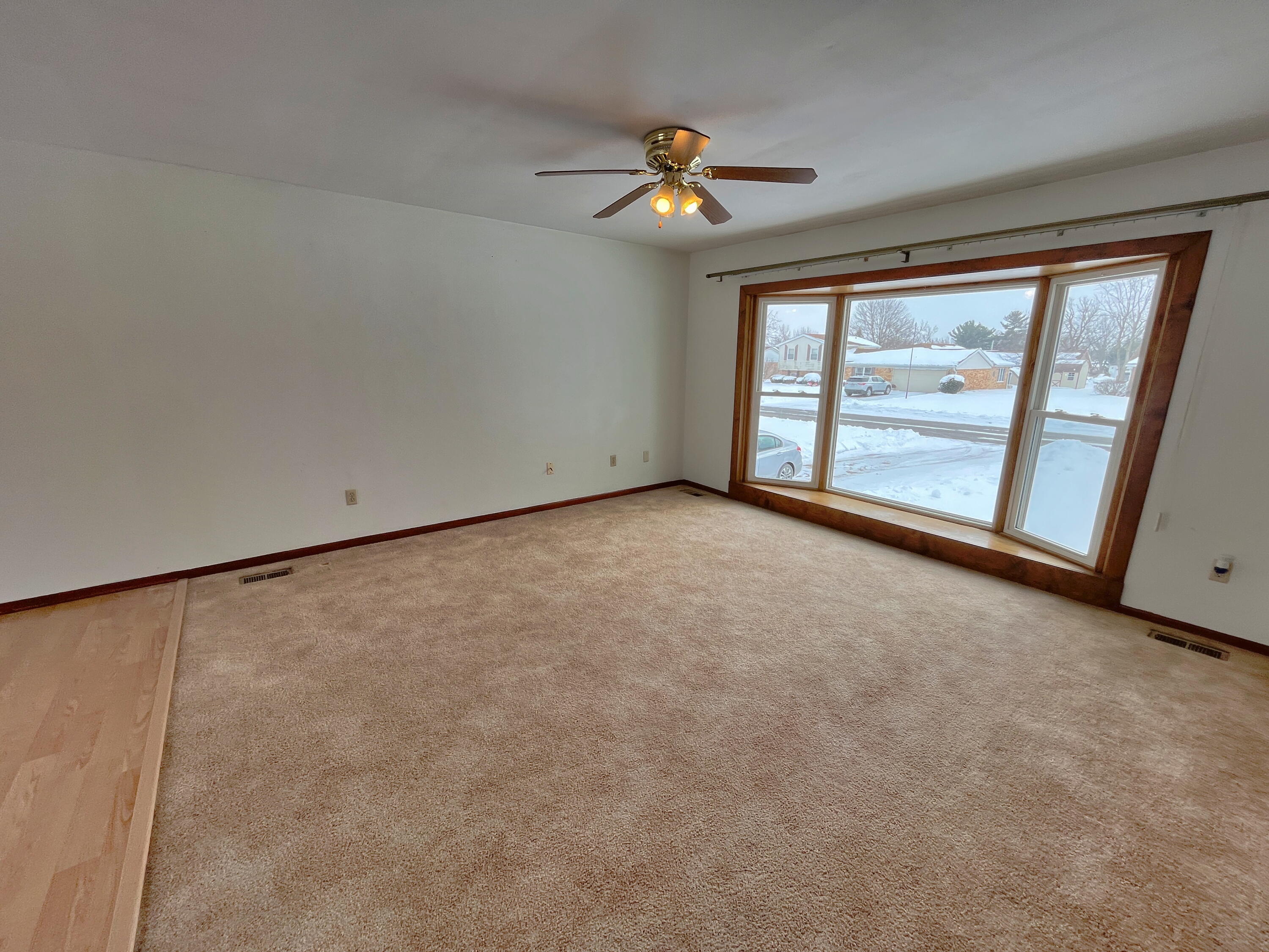 818 Aster Drive, Wapakoneta, Ohio 45895