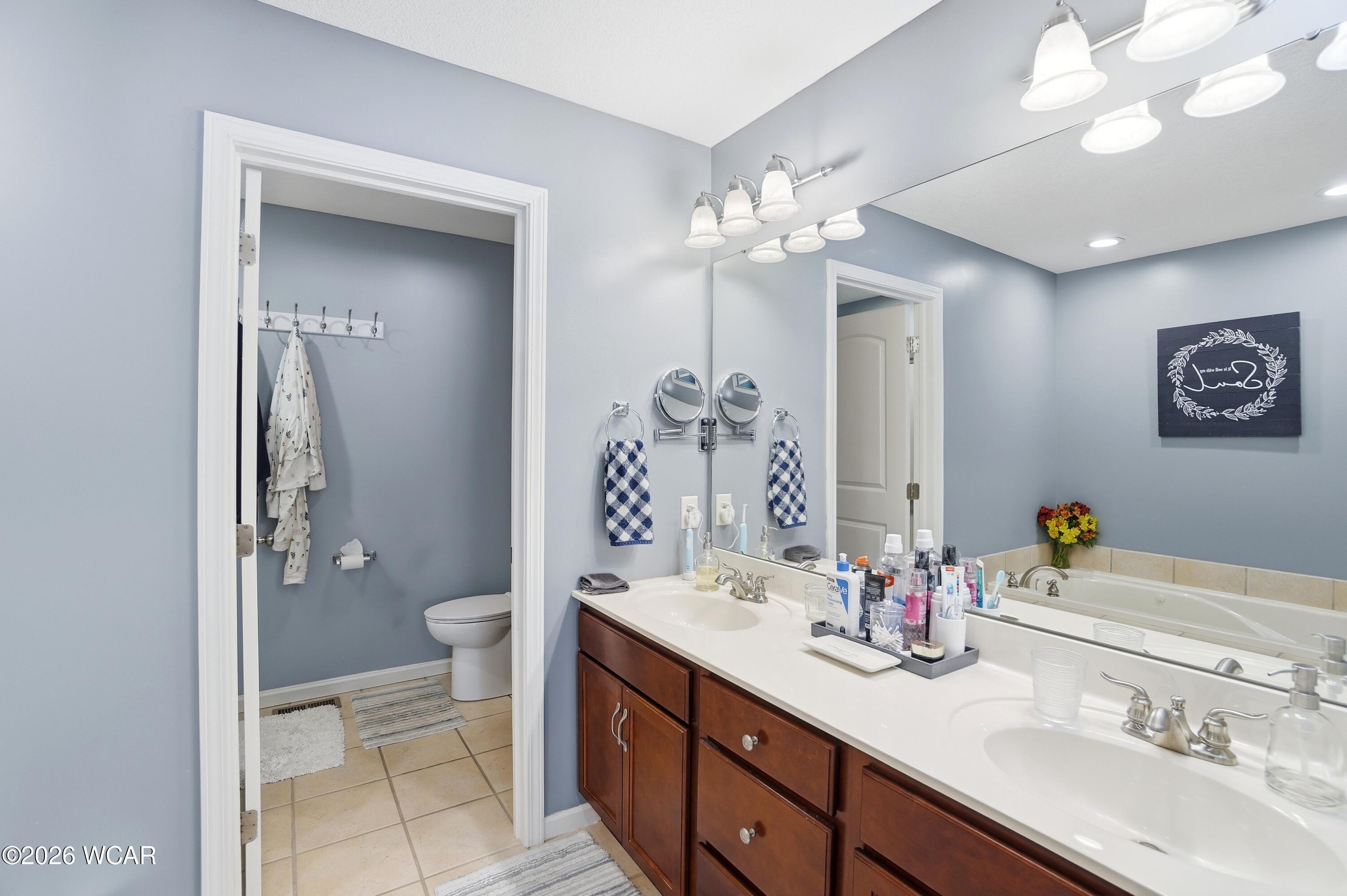 6477 Woods Drive, Lima, Ohio