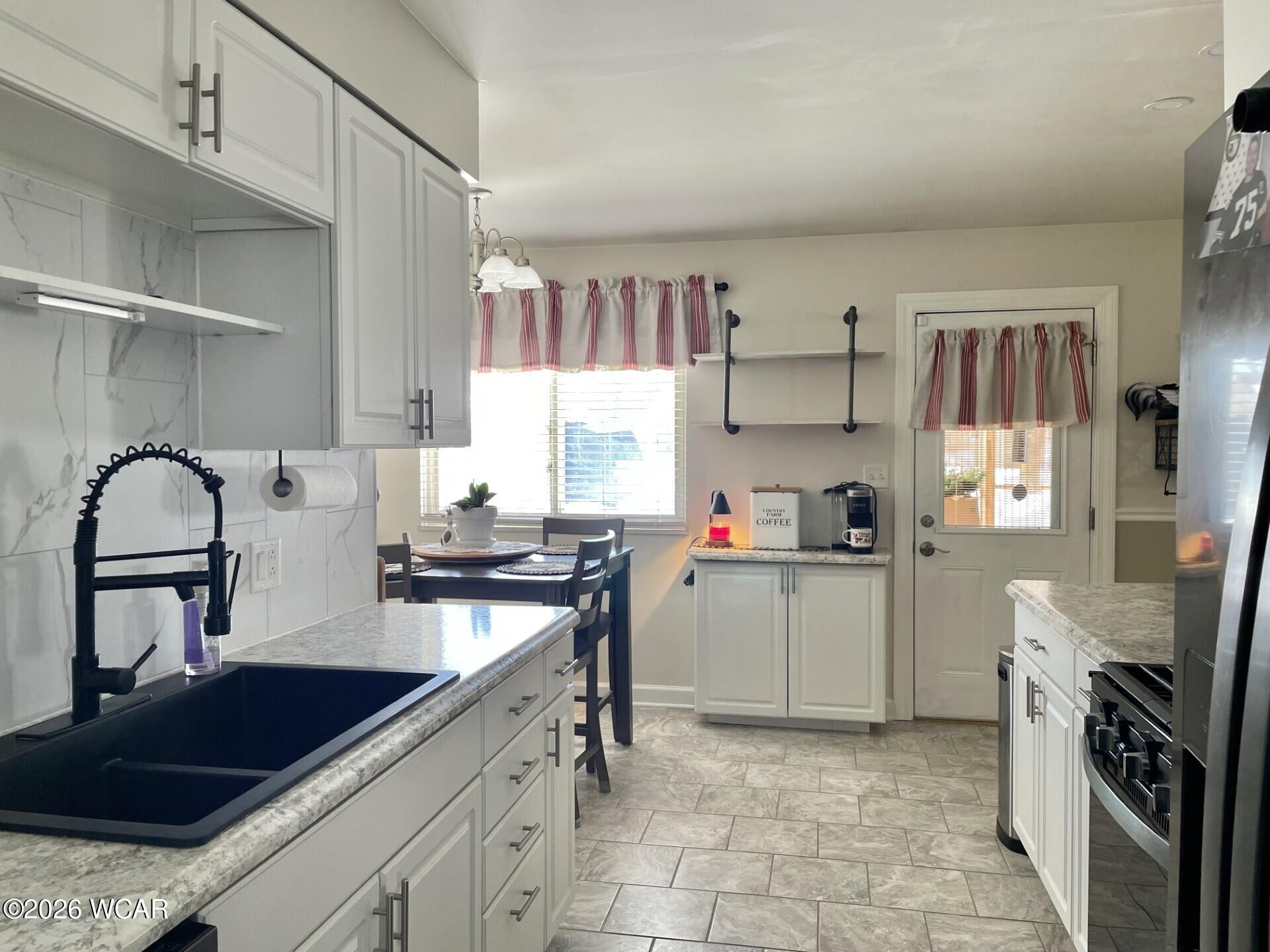 221 Devonshire Drive, Lima, Ohio