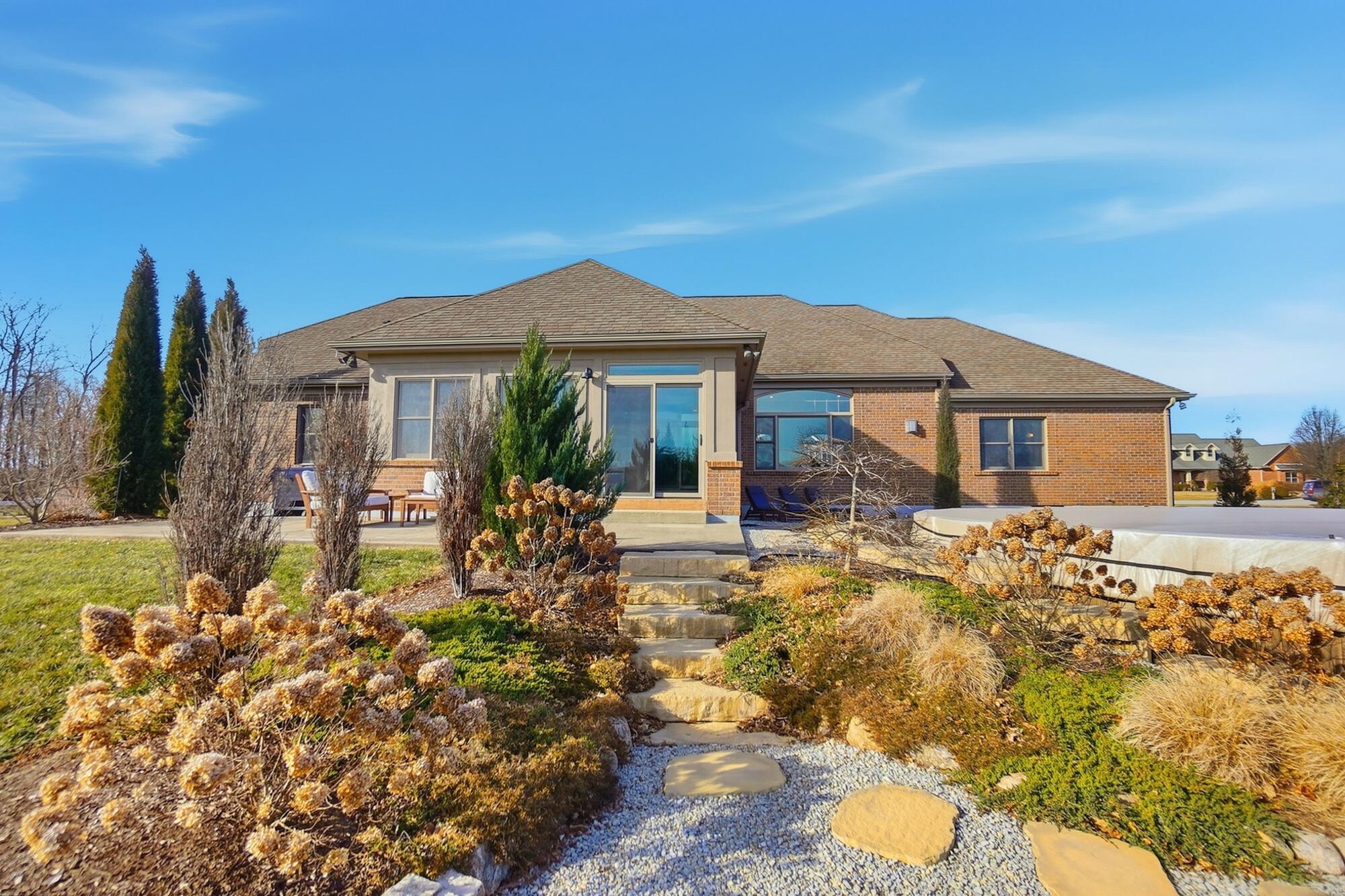 9030 Getter Lane, Brookville, Ohio 45309