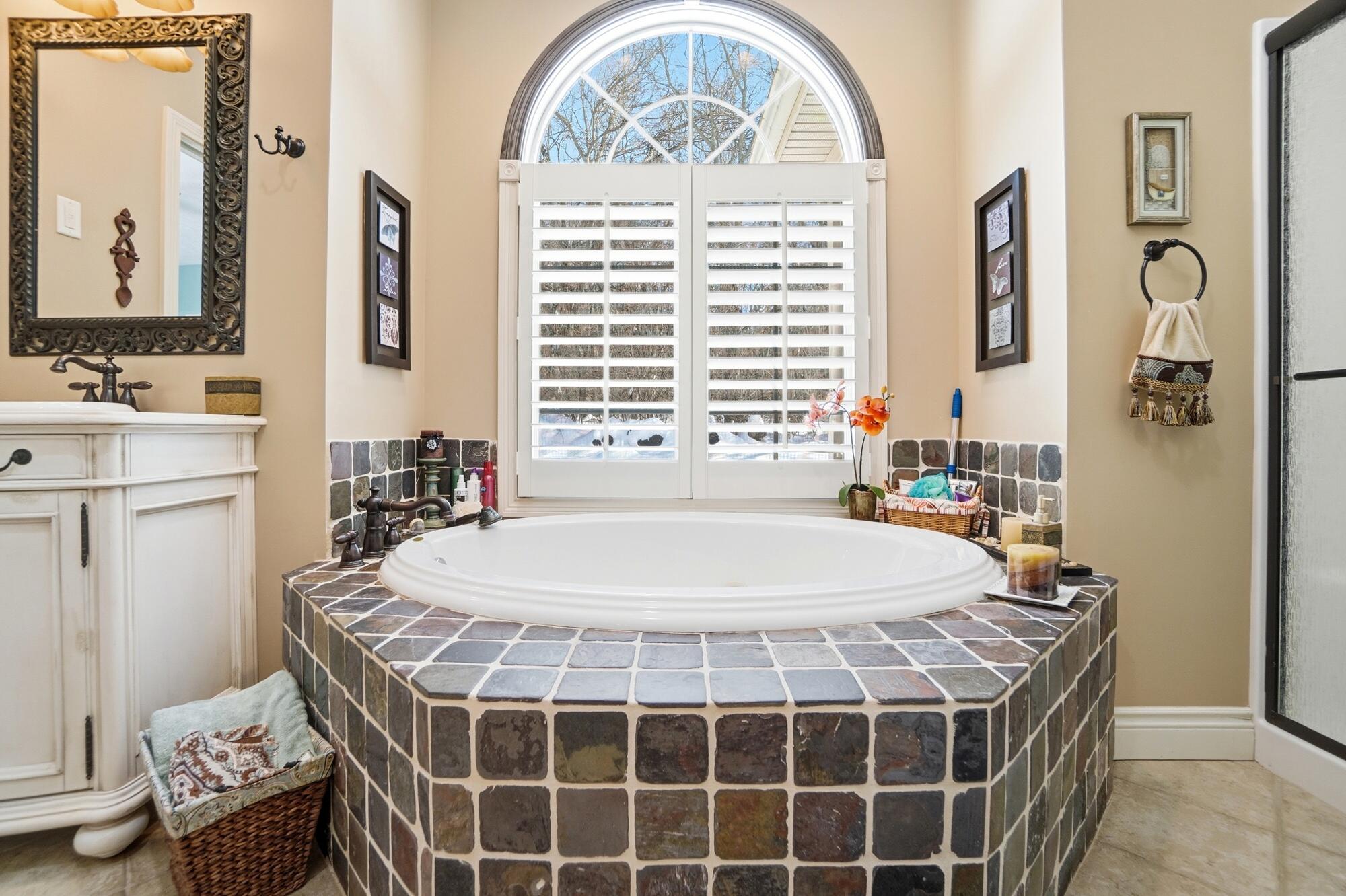 5060 Morris Road, Springfield, Ohio 45502