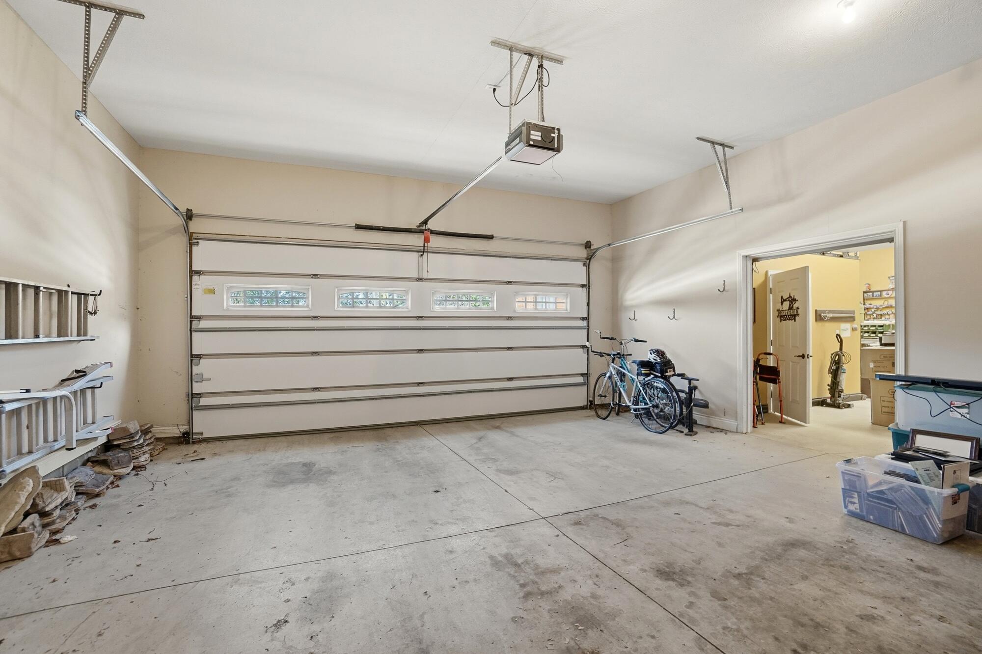 5060 Morris Road, Springfield, Ohio 45502