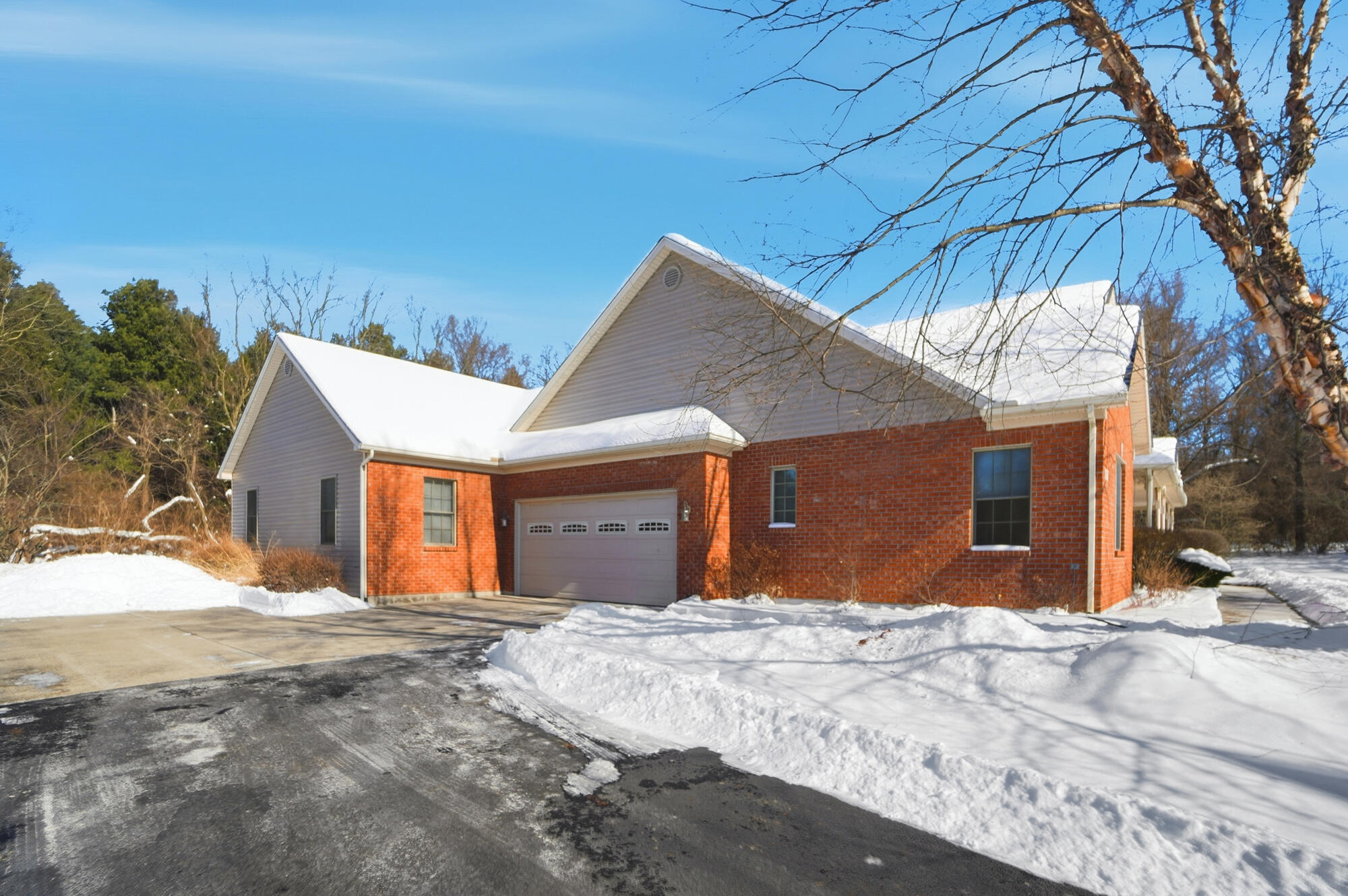 5060 Morris Road, Springfield, Ohio 45502