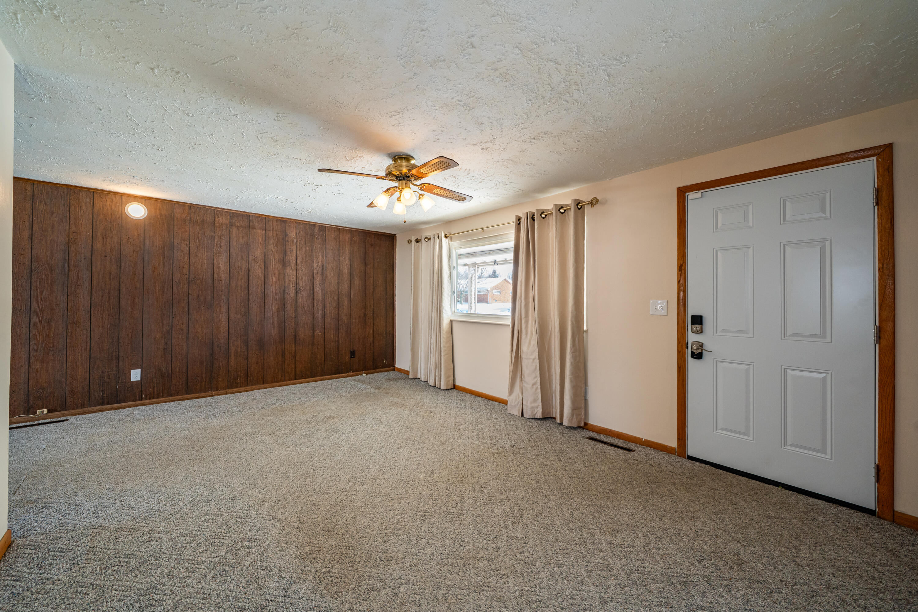 5201 Powell Road, Huber Heights, Ohio 45424