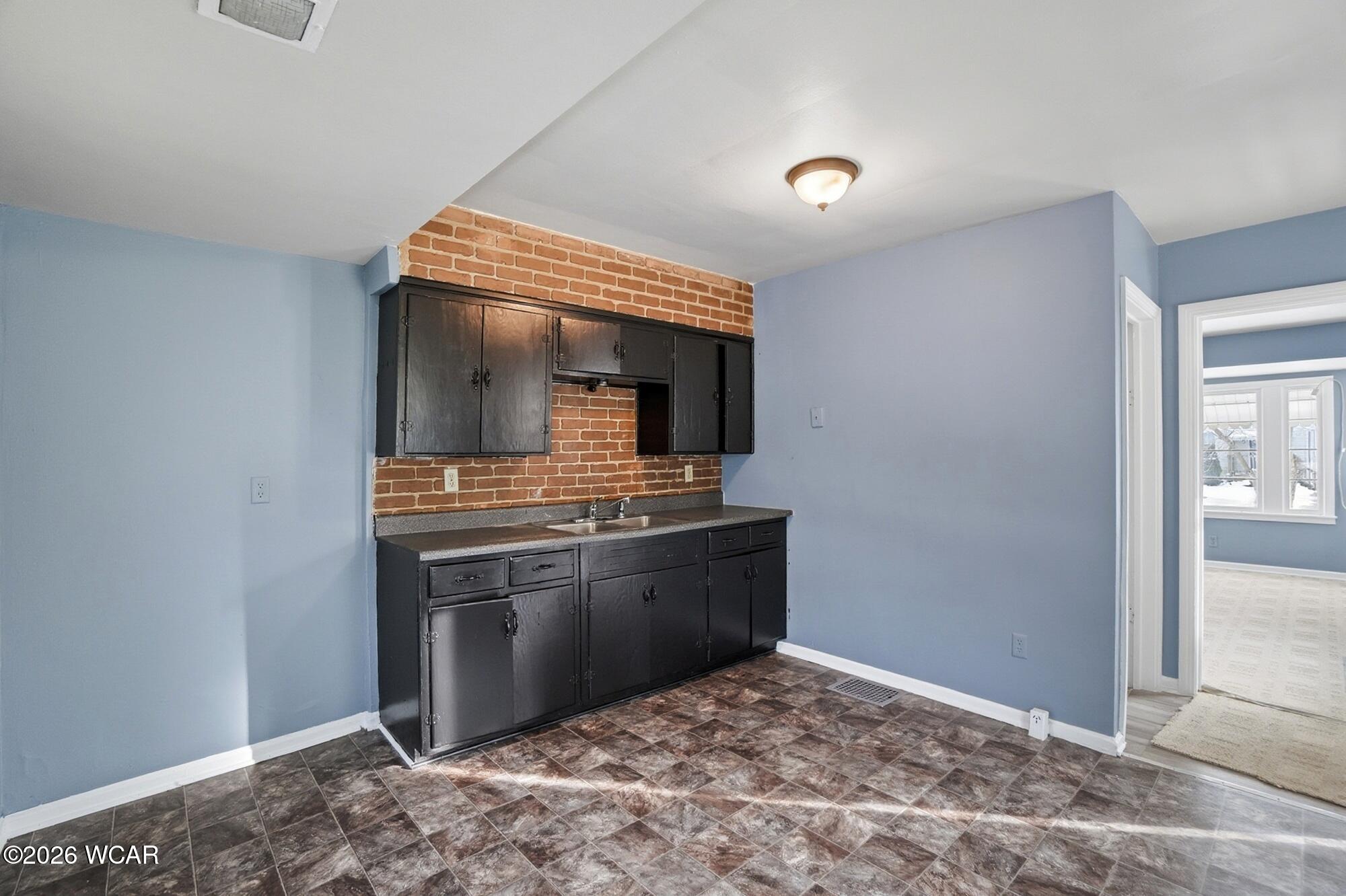 576 Ashton Avenue, Lima, Ohio