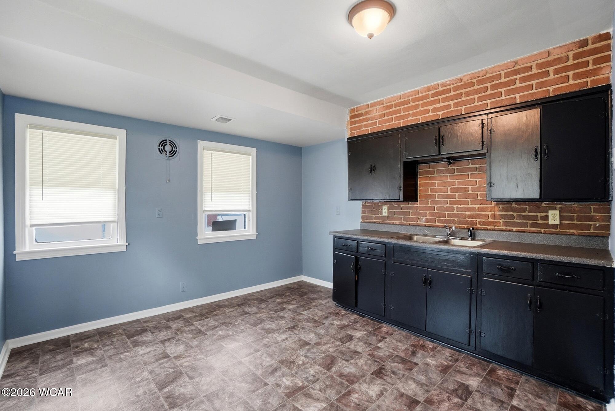 576 Ashton Avenue, Lima, Ohio