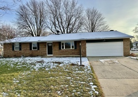 605 Arrowhead Drive, Sidney, Ohio 45365, 3 Bedrooms Bedrooms, ,2 BathroomsBathrooms,Residential,For Sale,Arrowhead,1039509