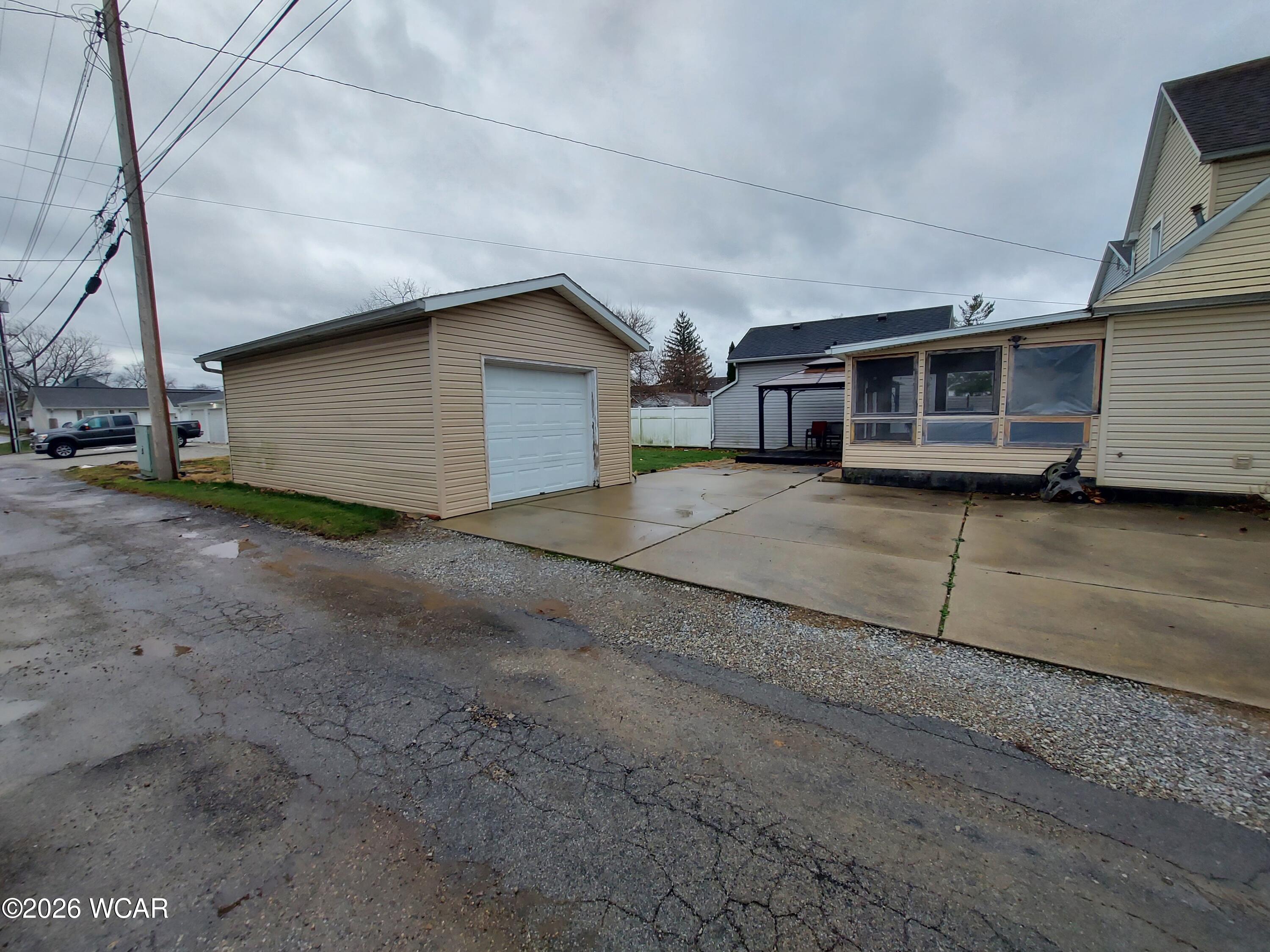 8 Seltzer Street, Wapakoneta, Ohio