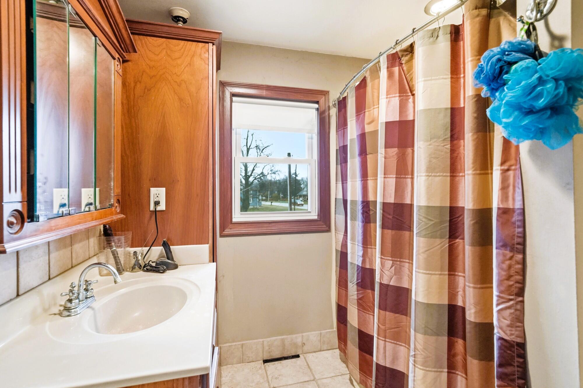 4638 National Road, Springfield, Ohio 45504