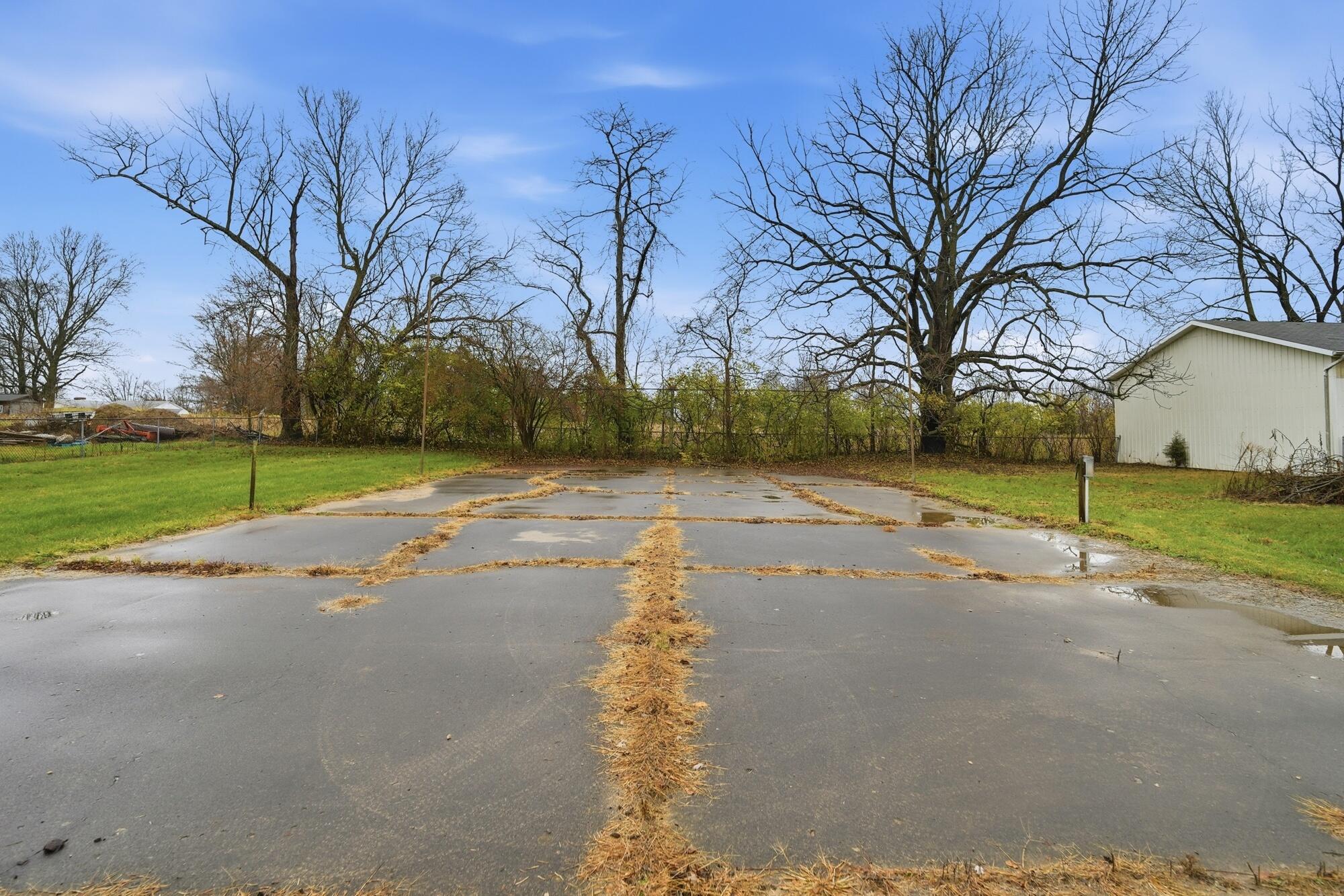 4638 National Road, Springfield, Ohio 45504