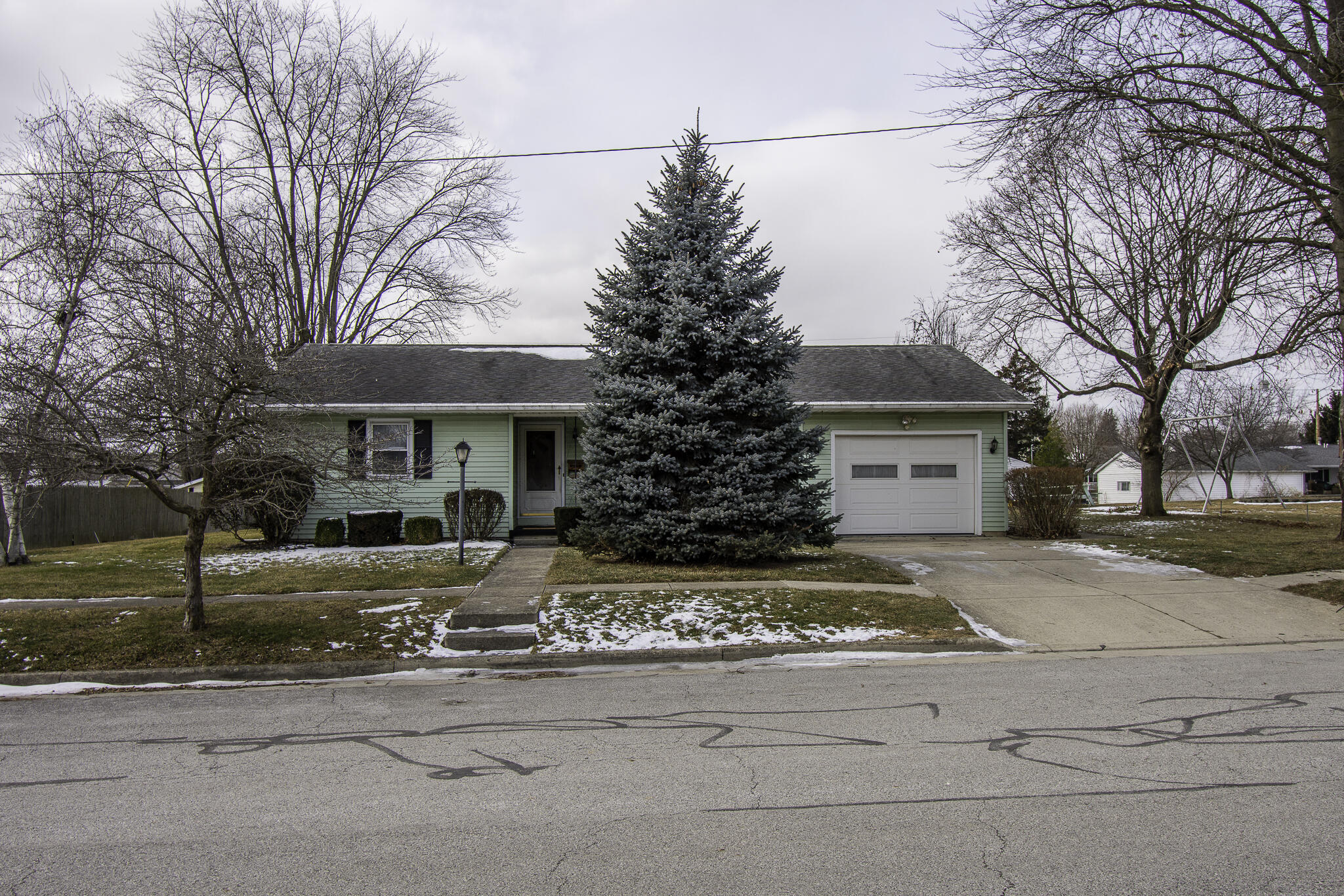 505 Van Buren Street, Wapakoneta, Ohio 45895