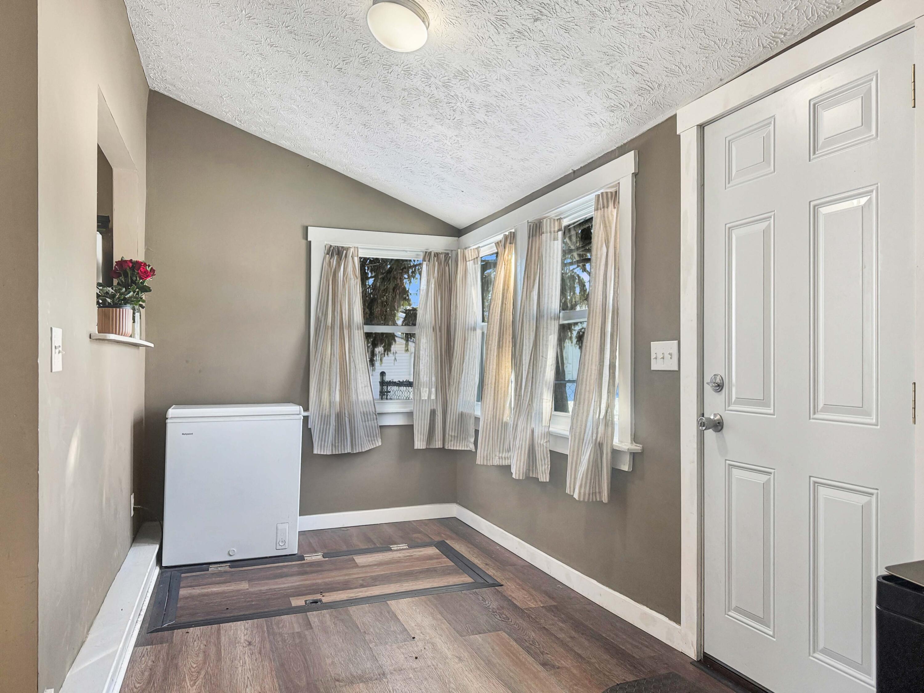 465 Gwynne Street, Urbana, Ohio 43078