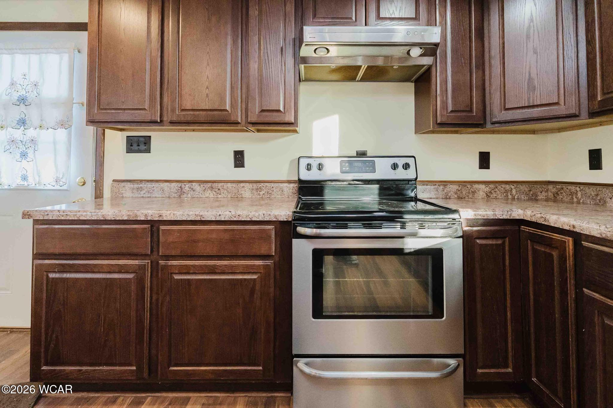 10940 County Road 15, Alger, Ohio