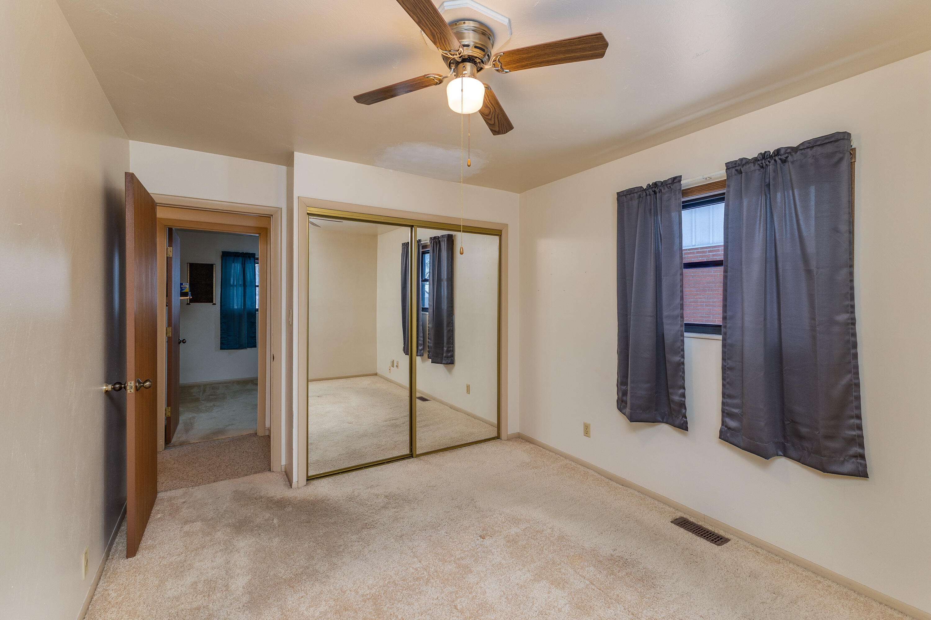 208 Shaw Road, Englewood, Ohio 45322