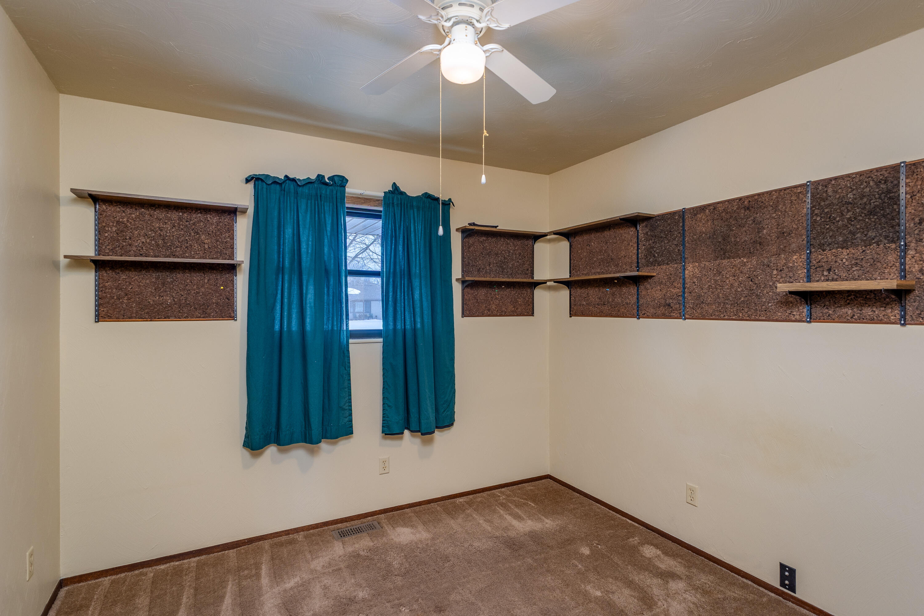 208 Shaw Road, Englewood, Ohio 45322