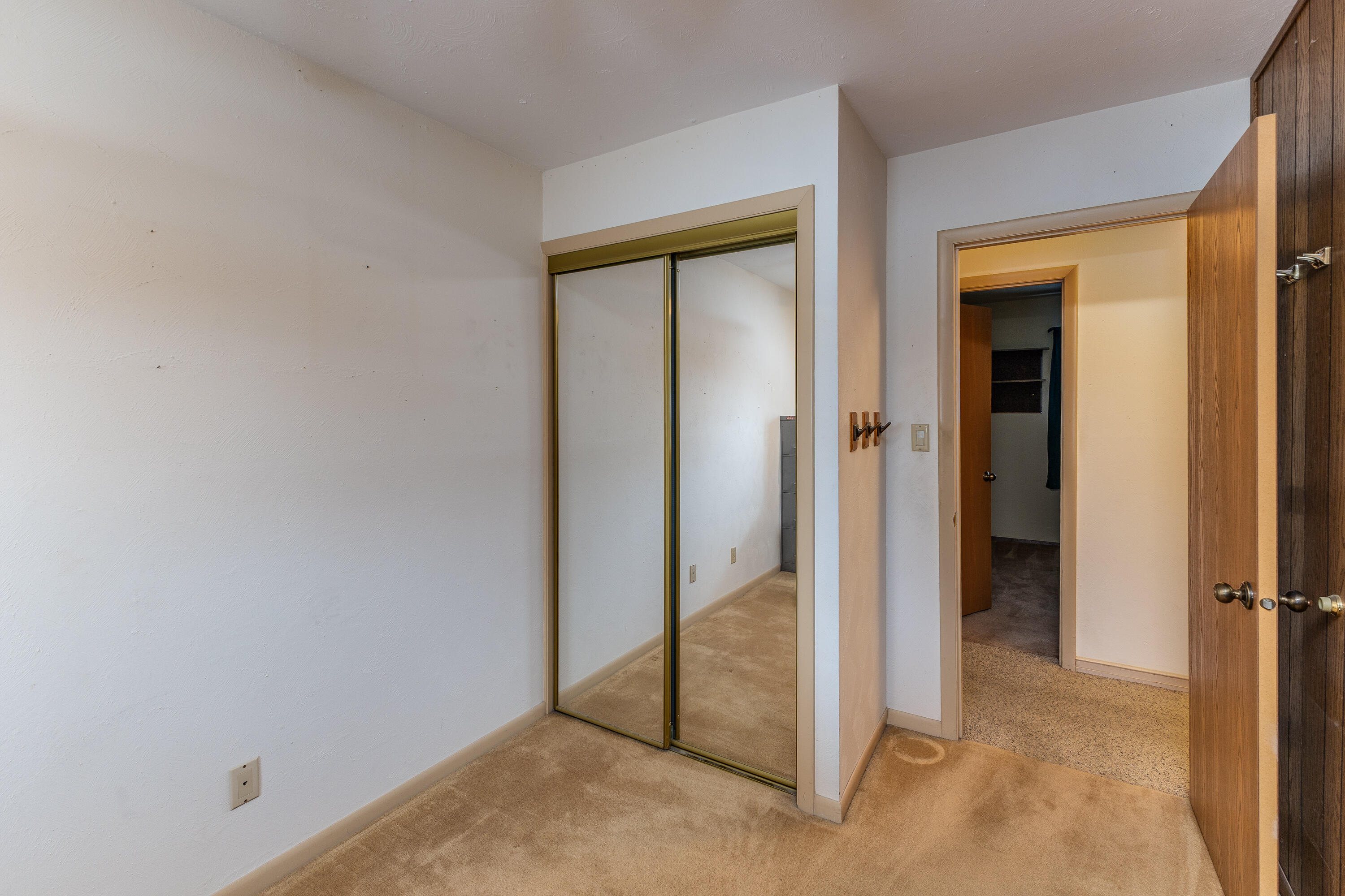 208 Shaw Road, Englewood, Ohio 45322