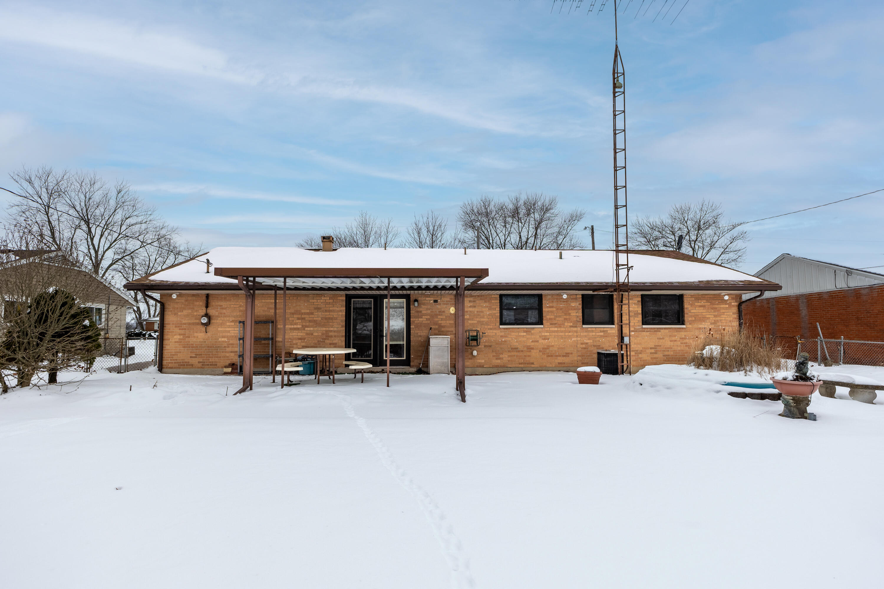 208 Shaw Road, Englewood, Ohio 45322