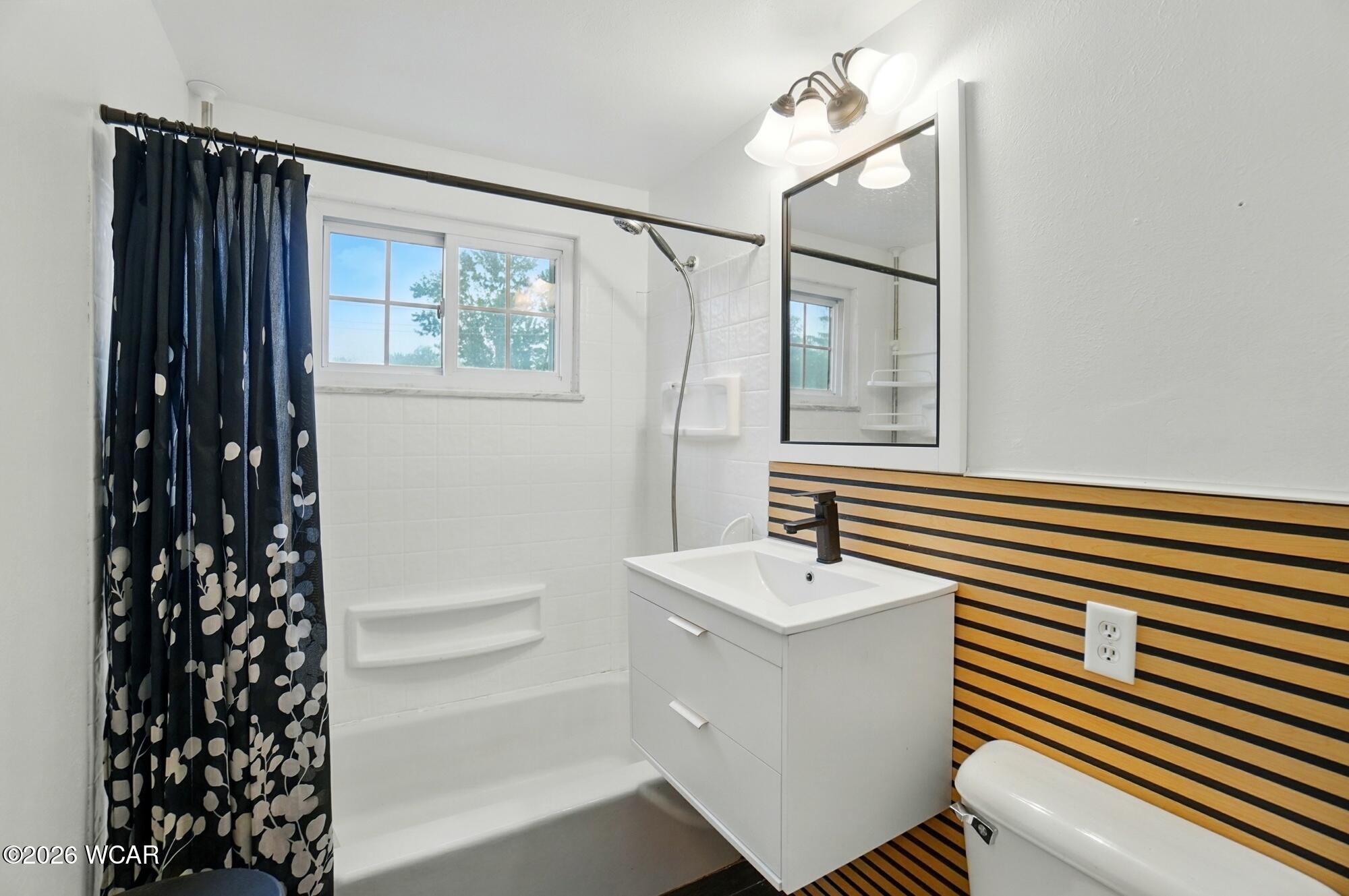 1572 Clinton Street, Defiance, Ohio