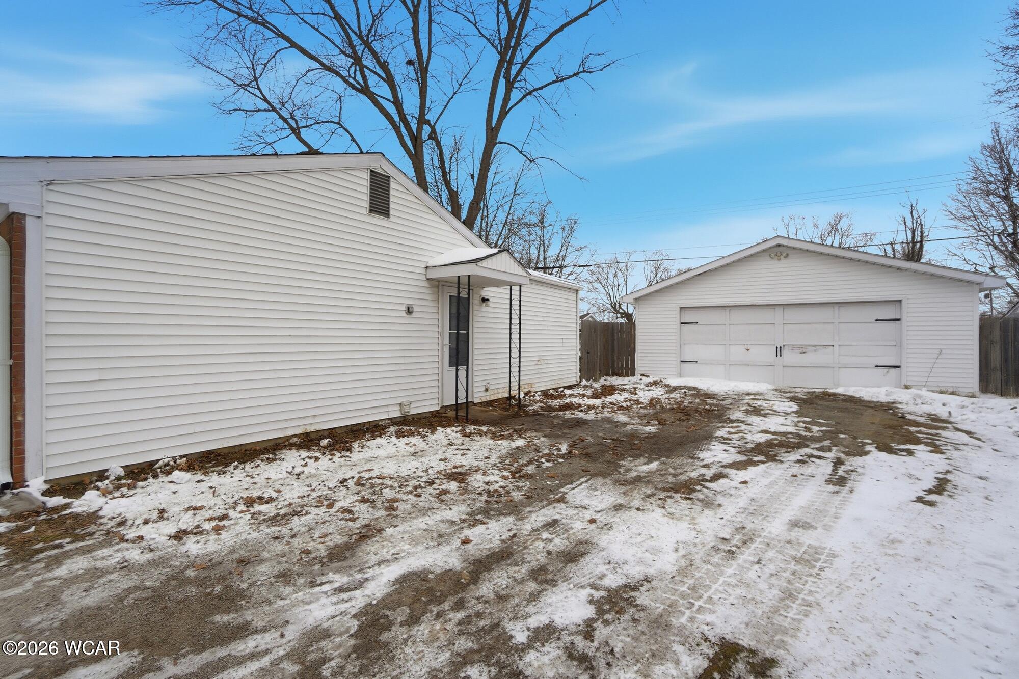 636 Woodward Avenue, Fostoria, Ohio