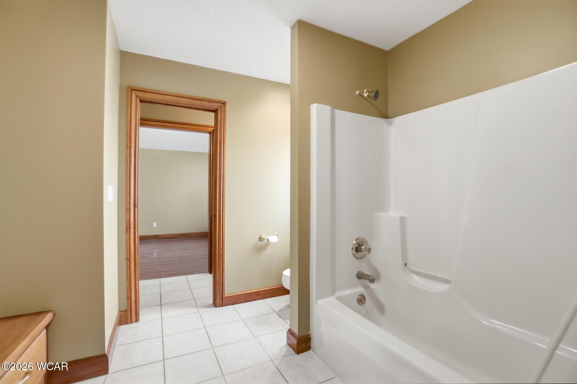 3020 Lakeshore Drive, Lima, Ohio