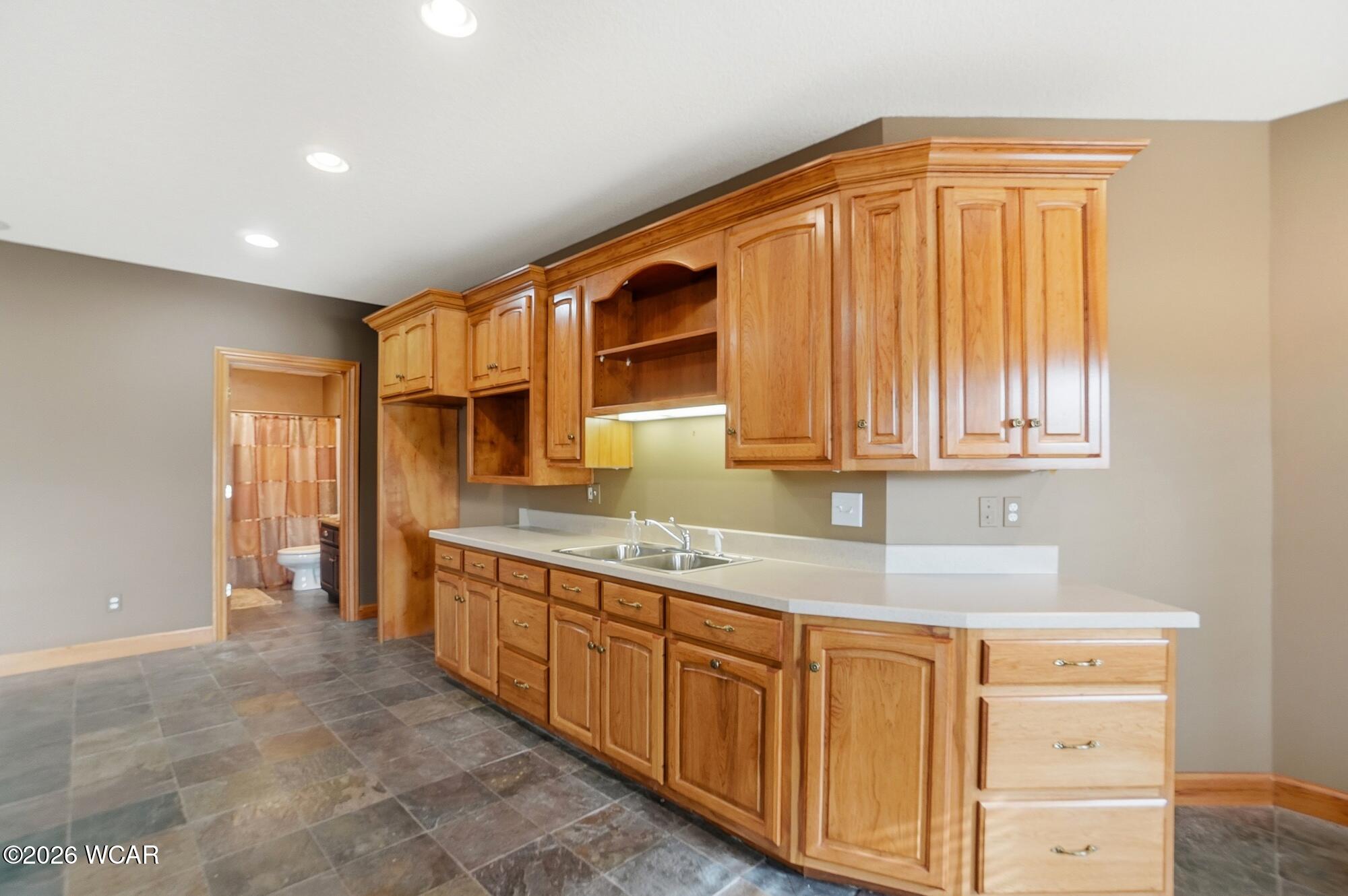 3020 Lakeshore Drive, Lima, Ohio