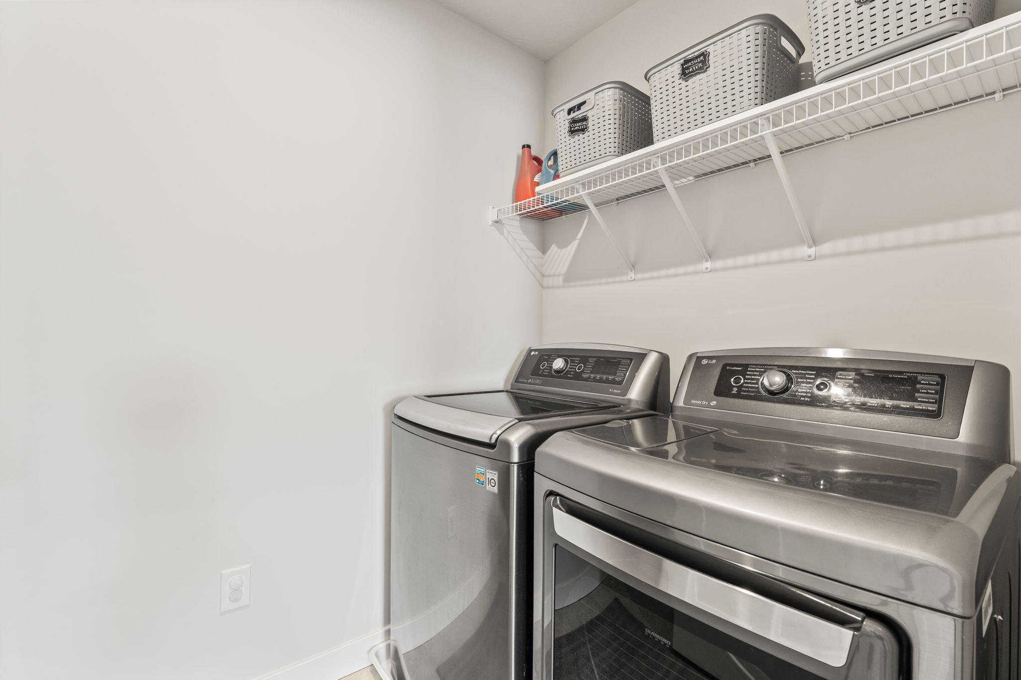 899 Cedar Grove Drive, Tipp City, Ohio 45371