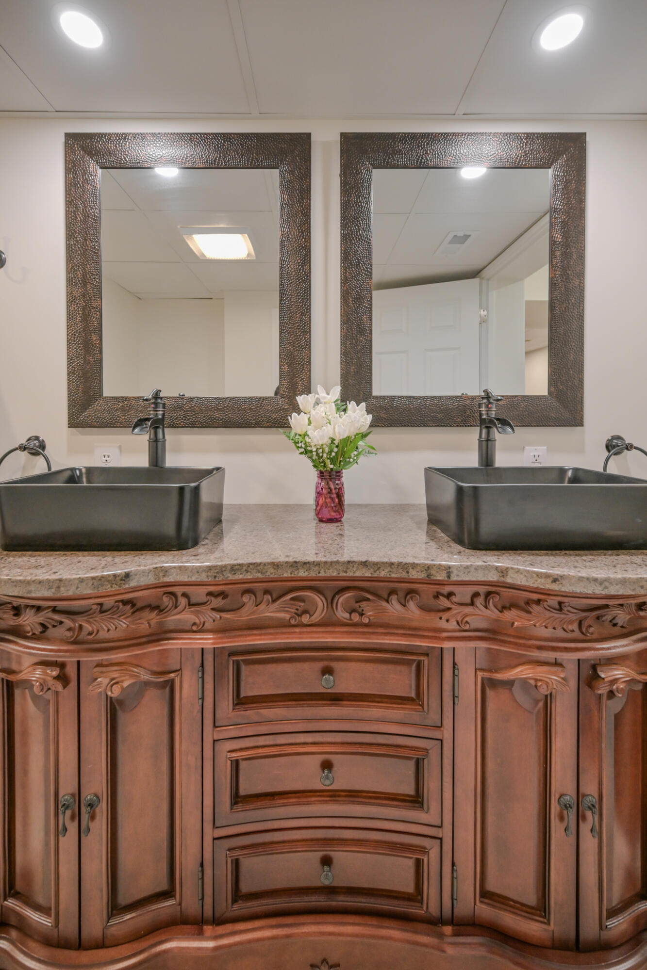 224 Roscommon Drive, Springfield, Ohio 45503