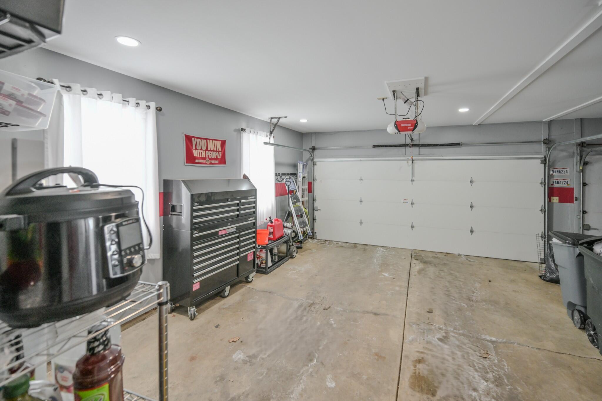 224 Roscommon Drive, Springfield, Ohio 45503