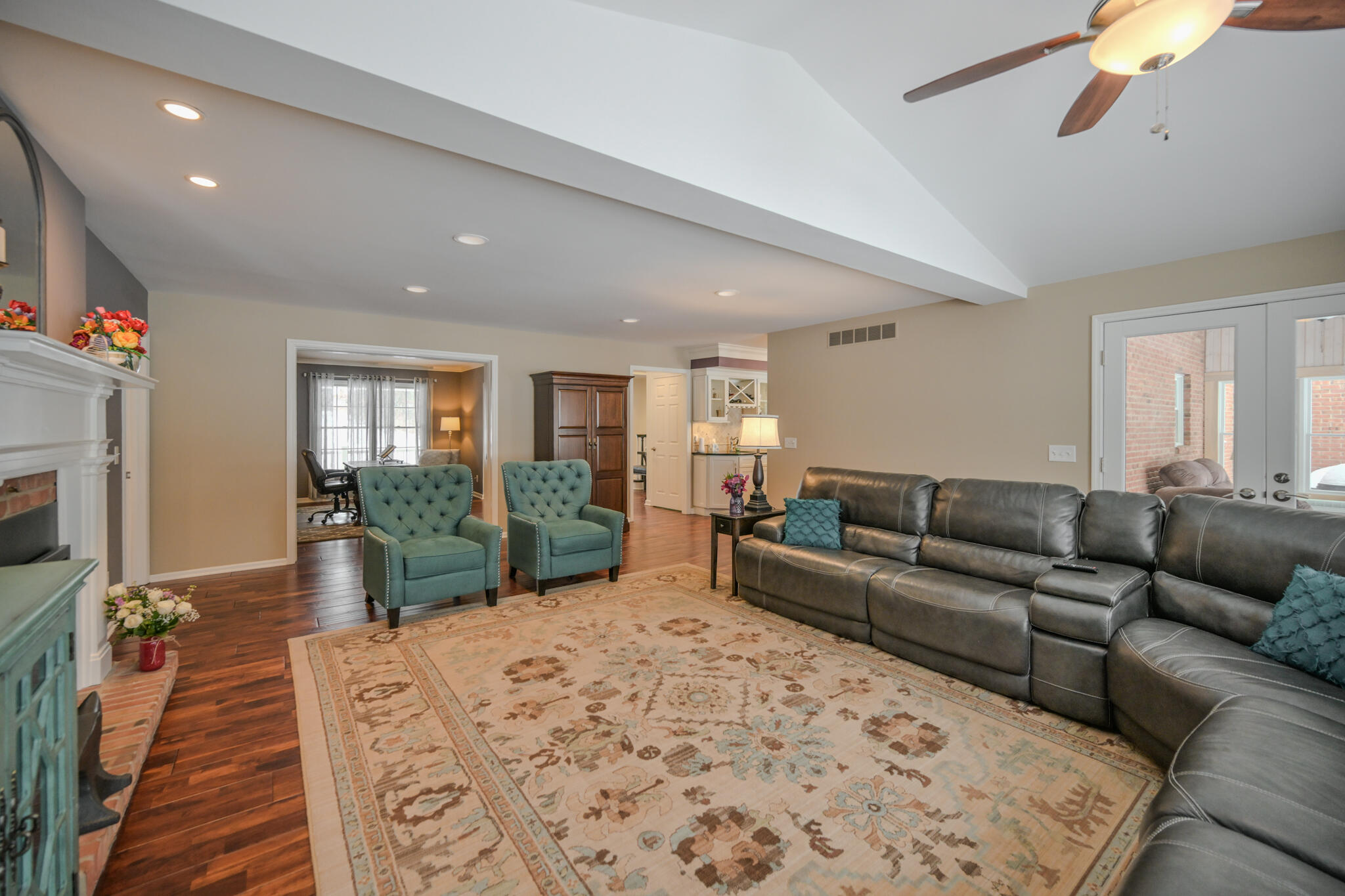 224 Roscommon Drive, Springfield, Ohio 45503