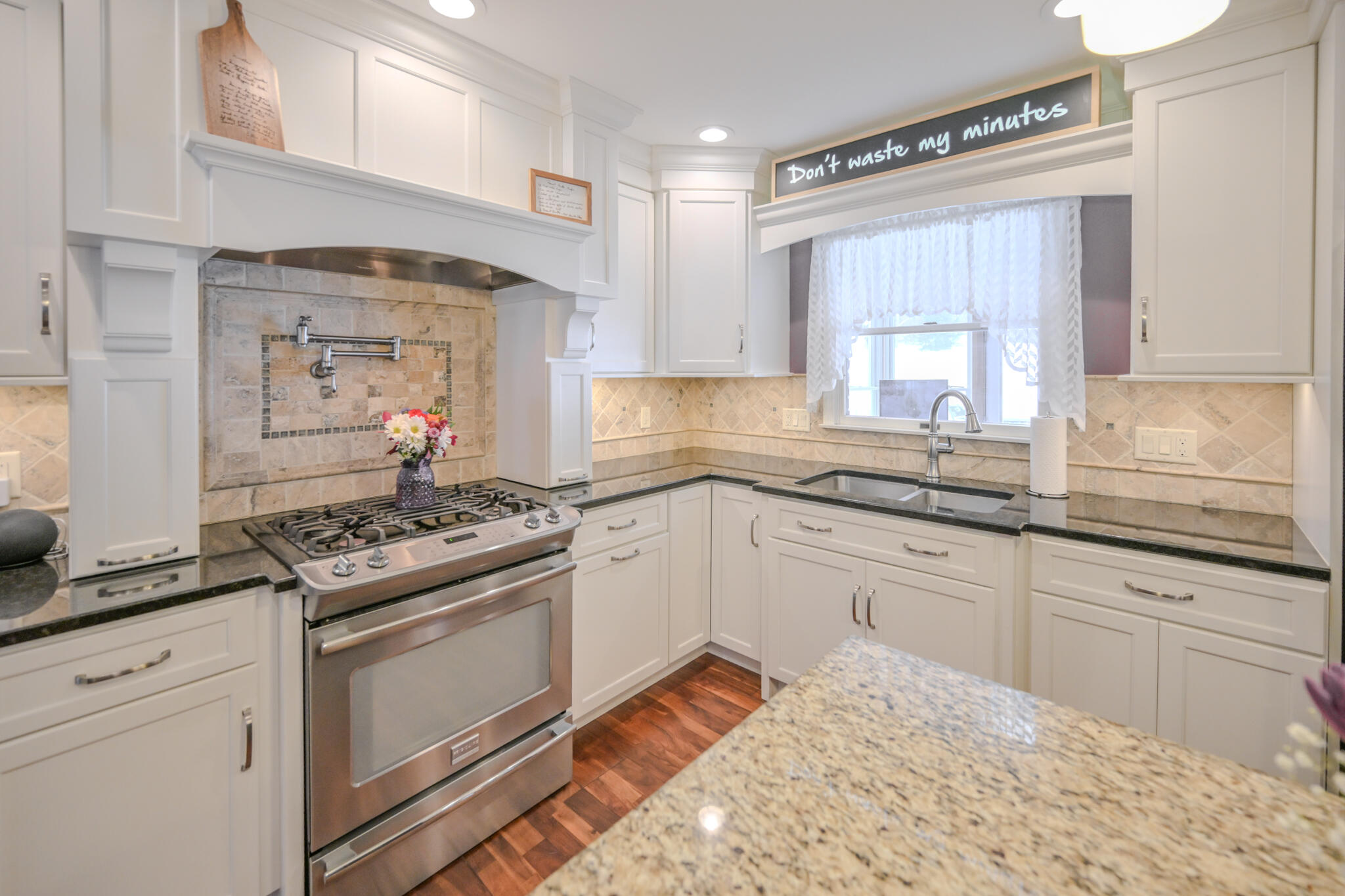 224 Roscommon Drive, Springfield, Ohio 45503