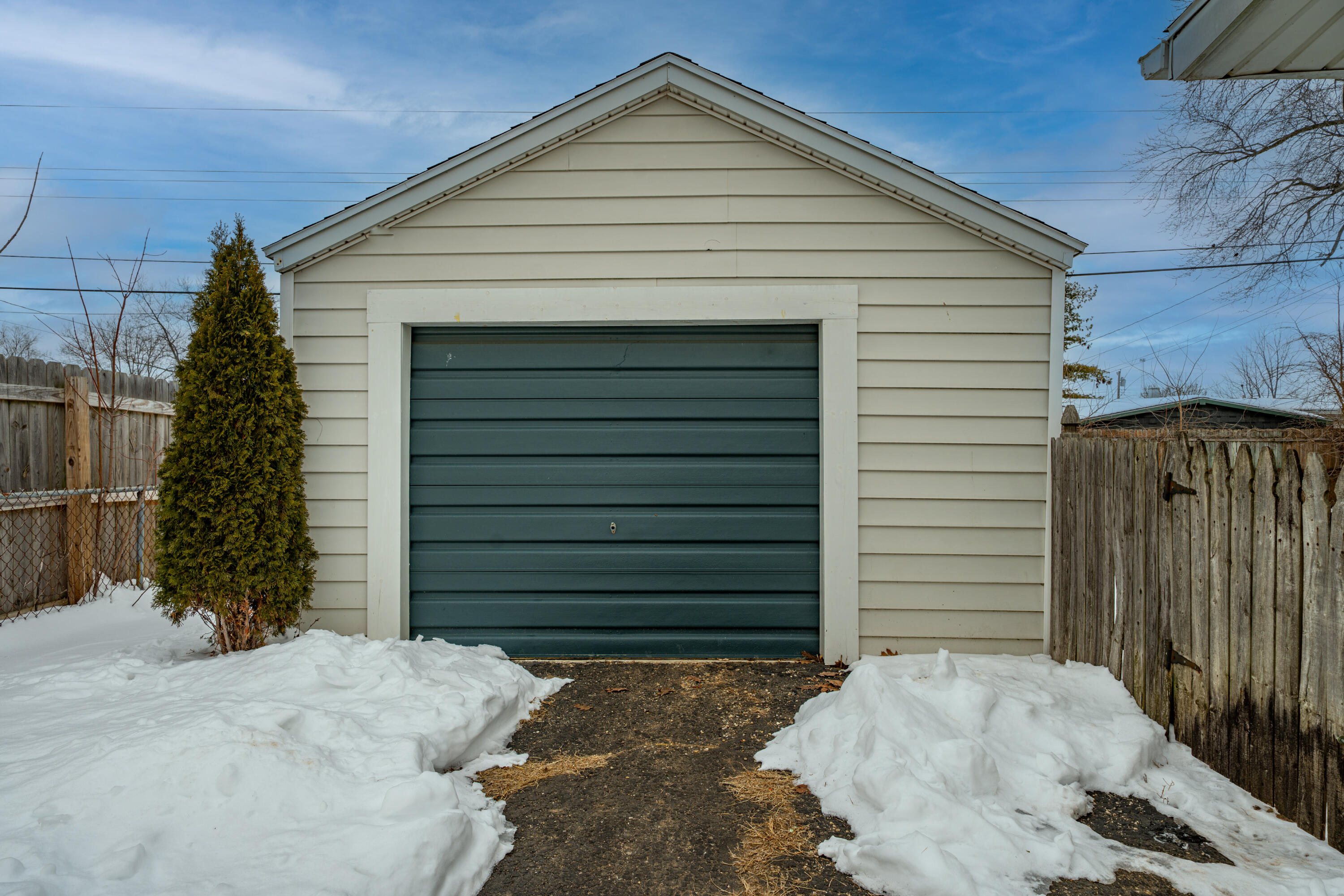 227 Rawson Drive, New Carlisle, Ohio 45344