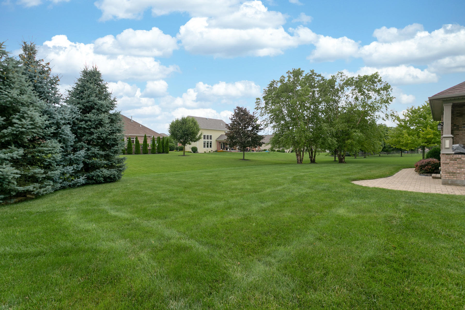 2659 Stonebridge Drive, Troy, Ohio 45373