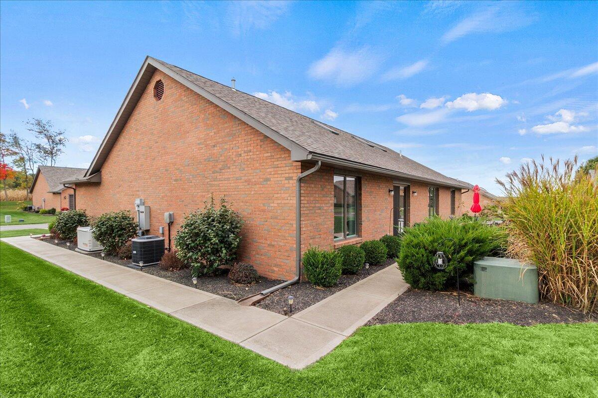 35 Bon Air Bend, Urbana, Ohio 43078